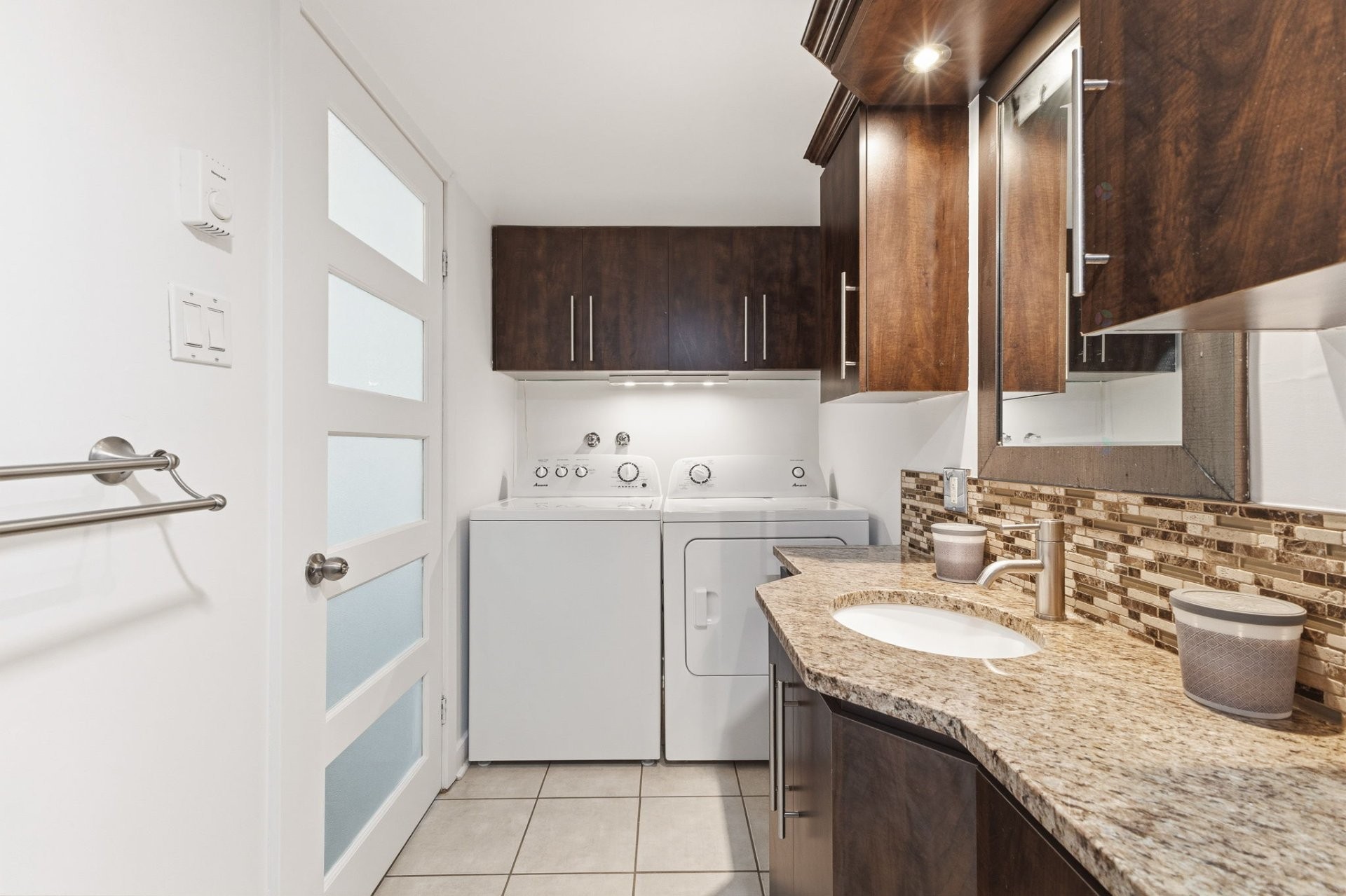 









213


Place des Sorbiers

,
Gatineau (Hull),




QC
J8Y6P9

