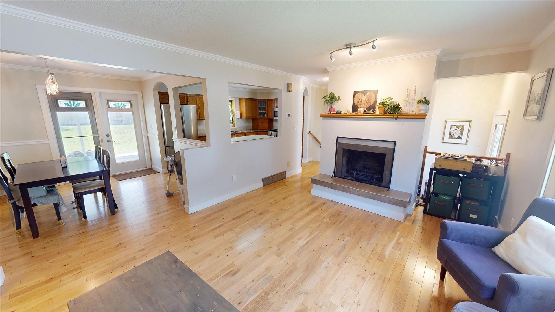 









2912


Edgewood

Drive,
Cranbrook,




BC
V1C 6C9

