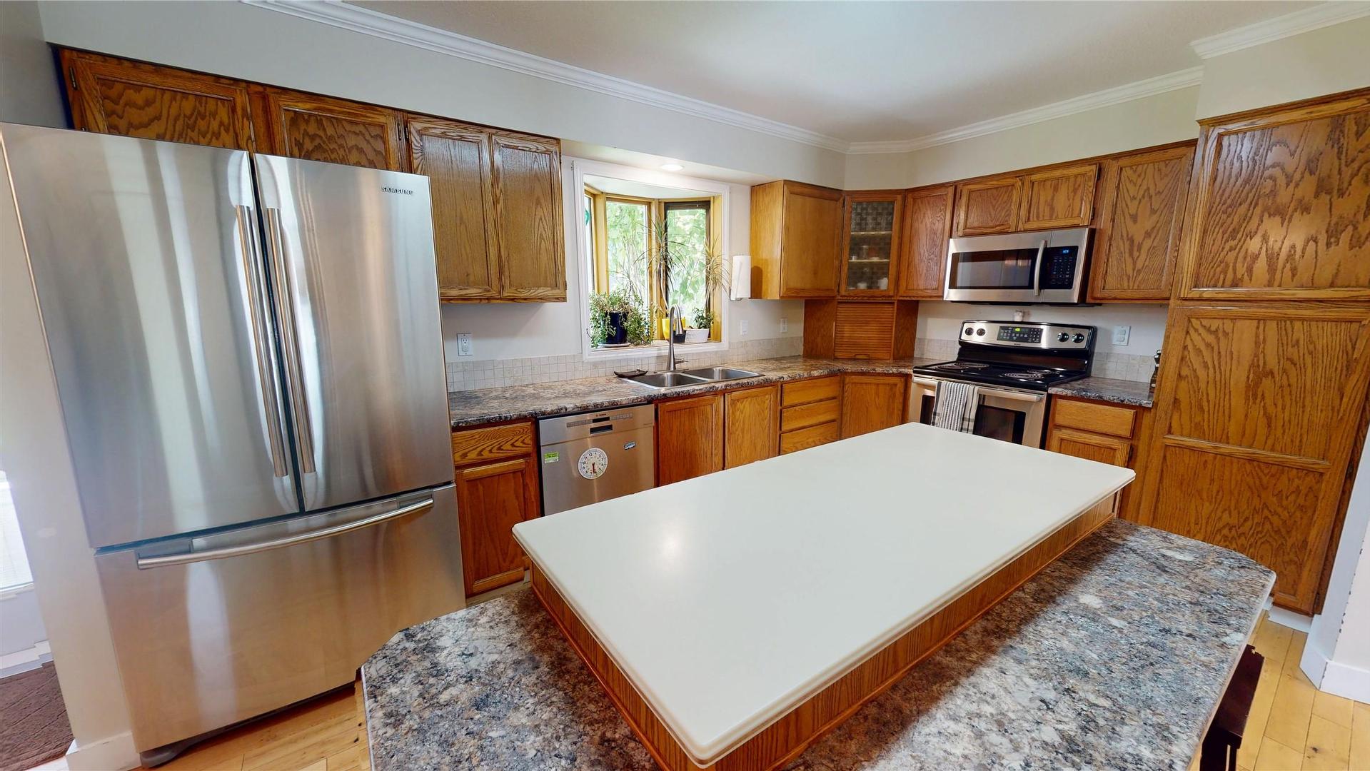 









2912


Edgewood

Drive,
Cranbrook,




BC
V1C 6C9


