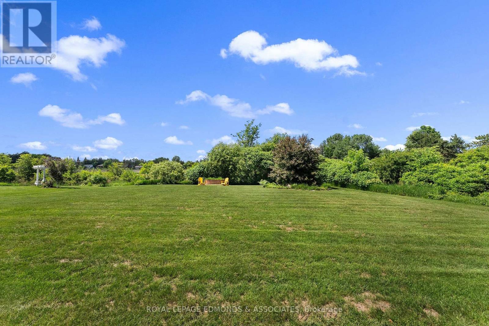 












162 PLEASANT VIEW DRIVE

,
Laurentian Valley,




Ontario
K8B1B8

