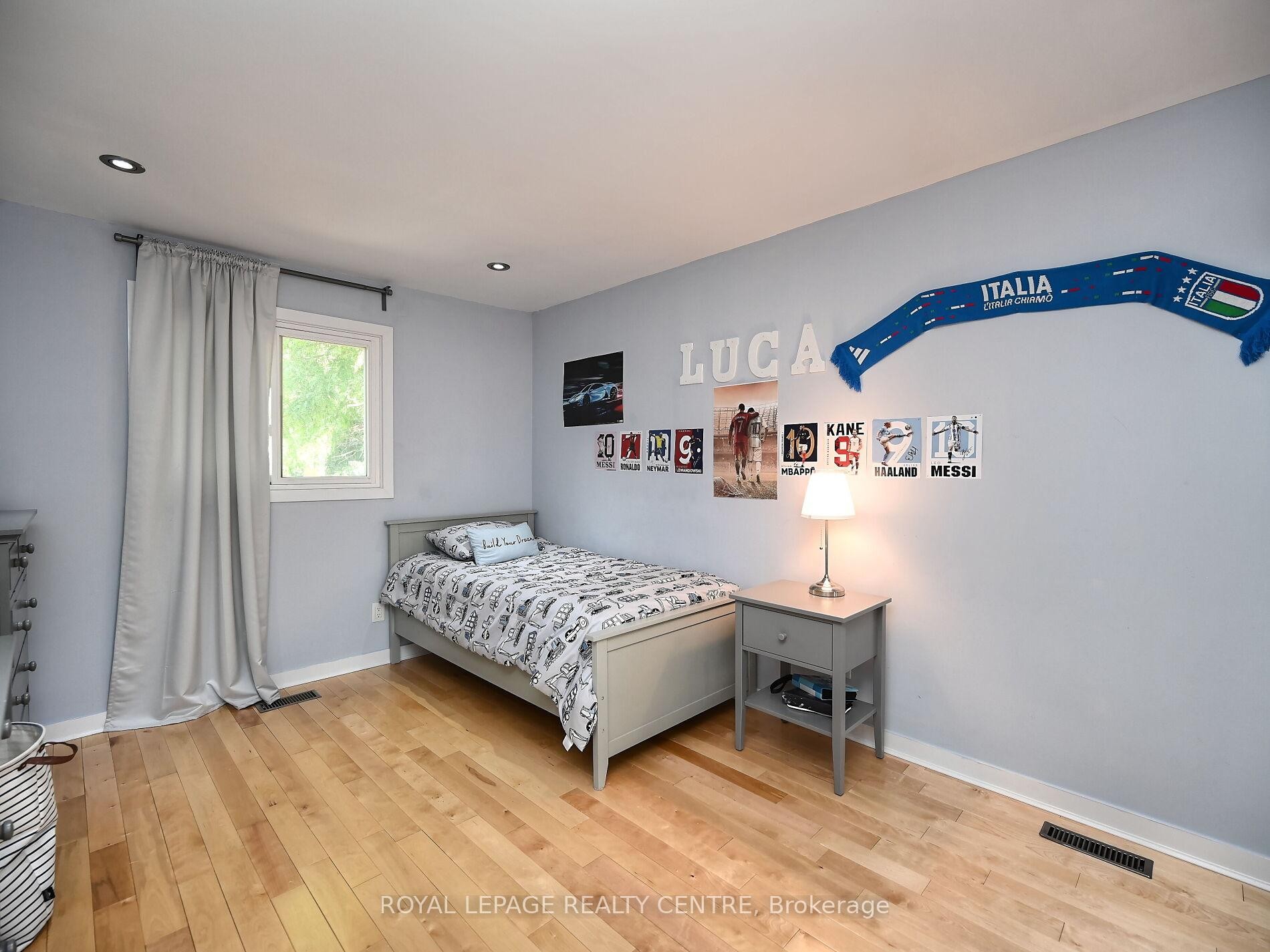 









1221


Kos

Boulevard,
Mississauga,




ON
L5J 4L3

