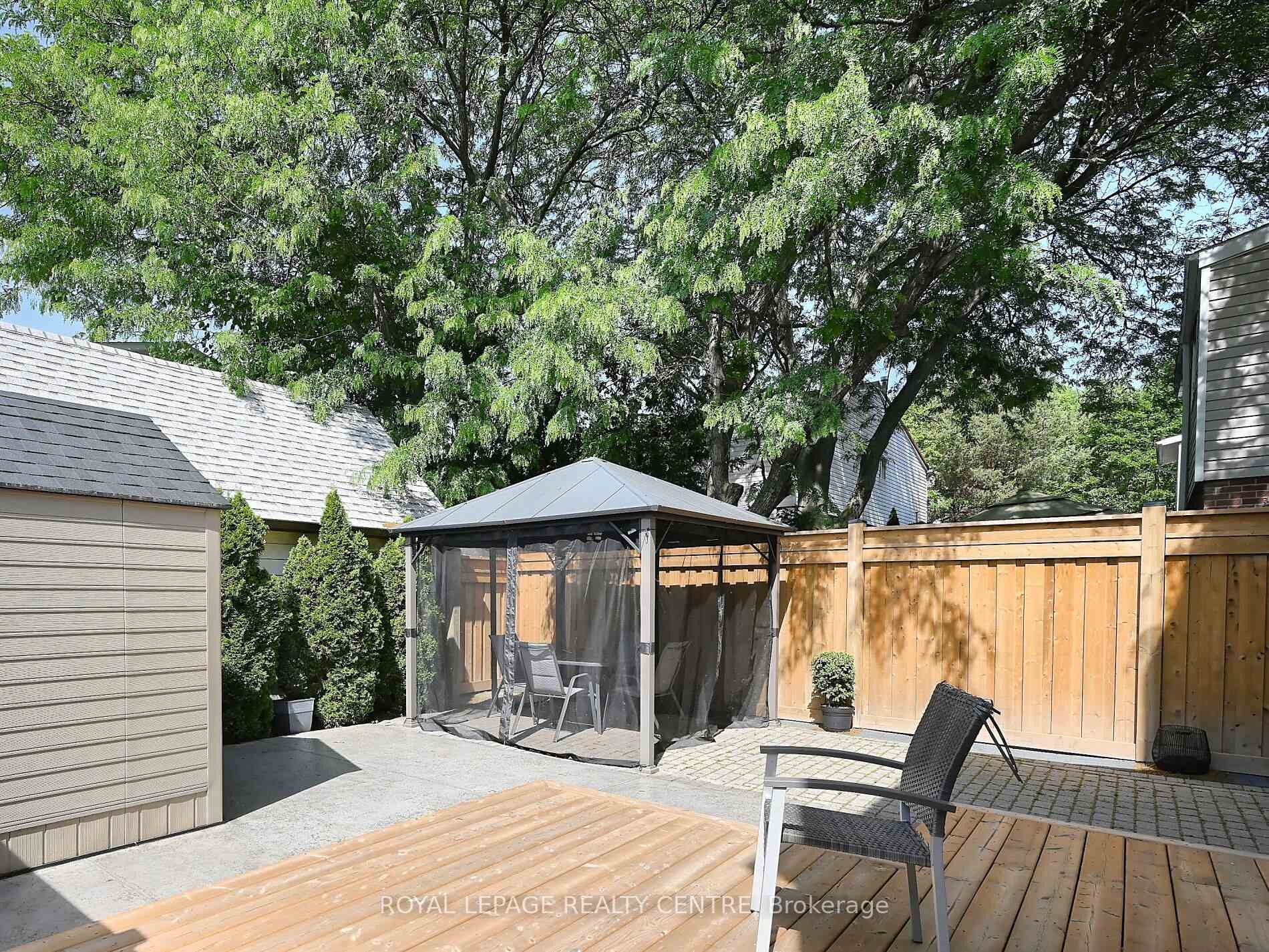 









1221


Kos

Boulevard,
Mississauga,




ON
L5J 4L3

