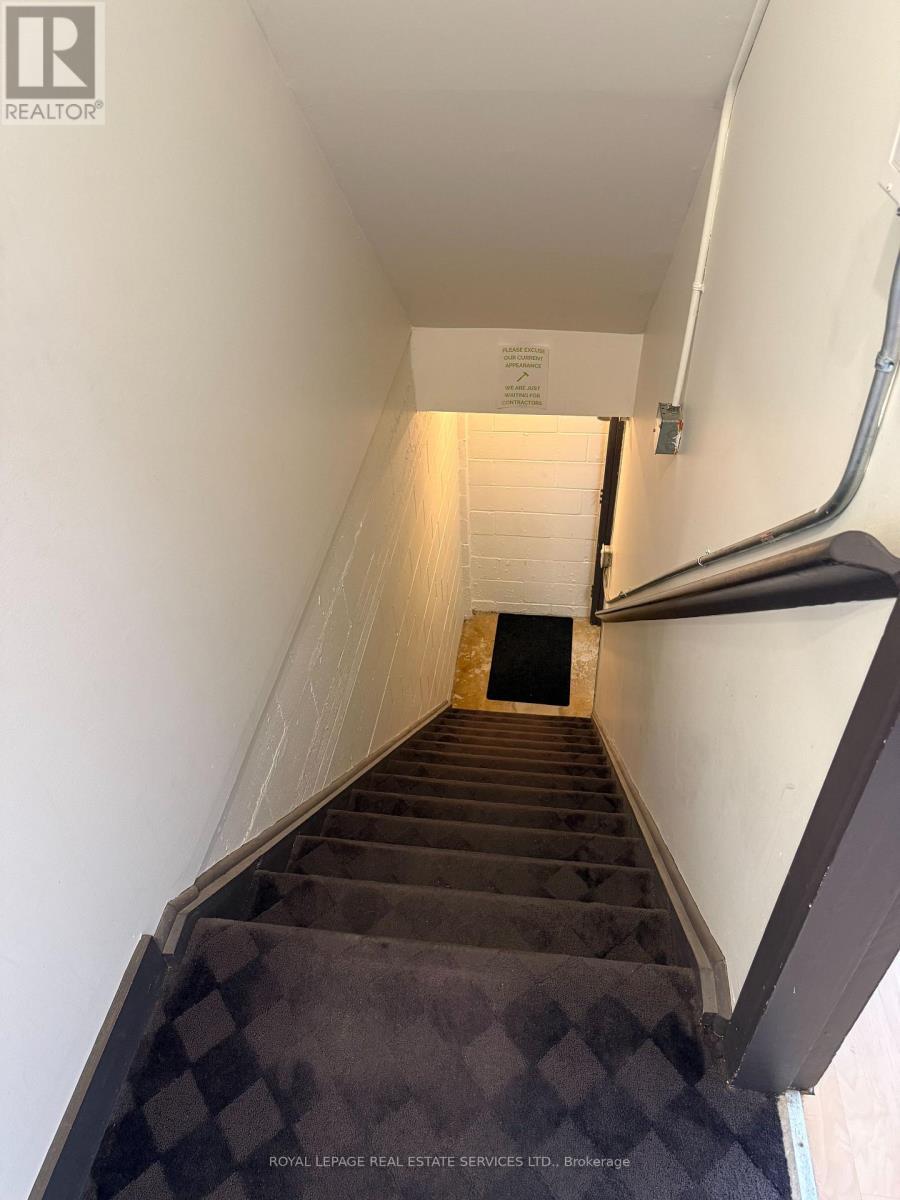 












110 ATLANTIC AVENUE

,
Toronto,




Ontario
M6K1X9

