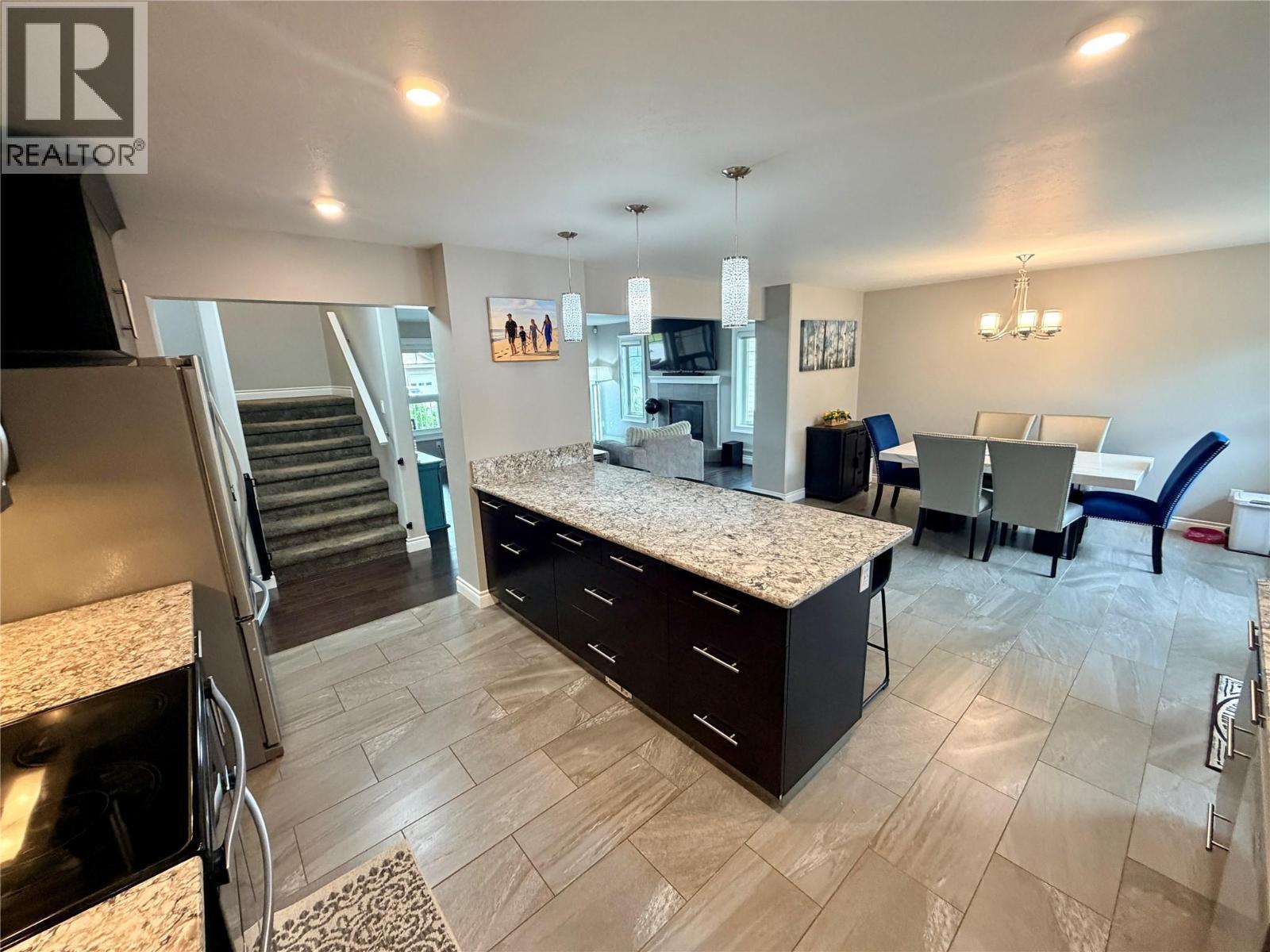 












1832 86 Avenue

,
Dawson Creek,




British Columbia
V1G0C8

