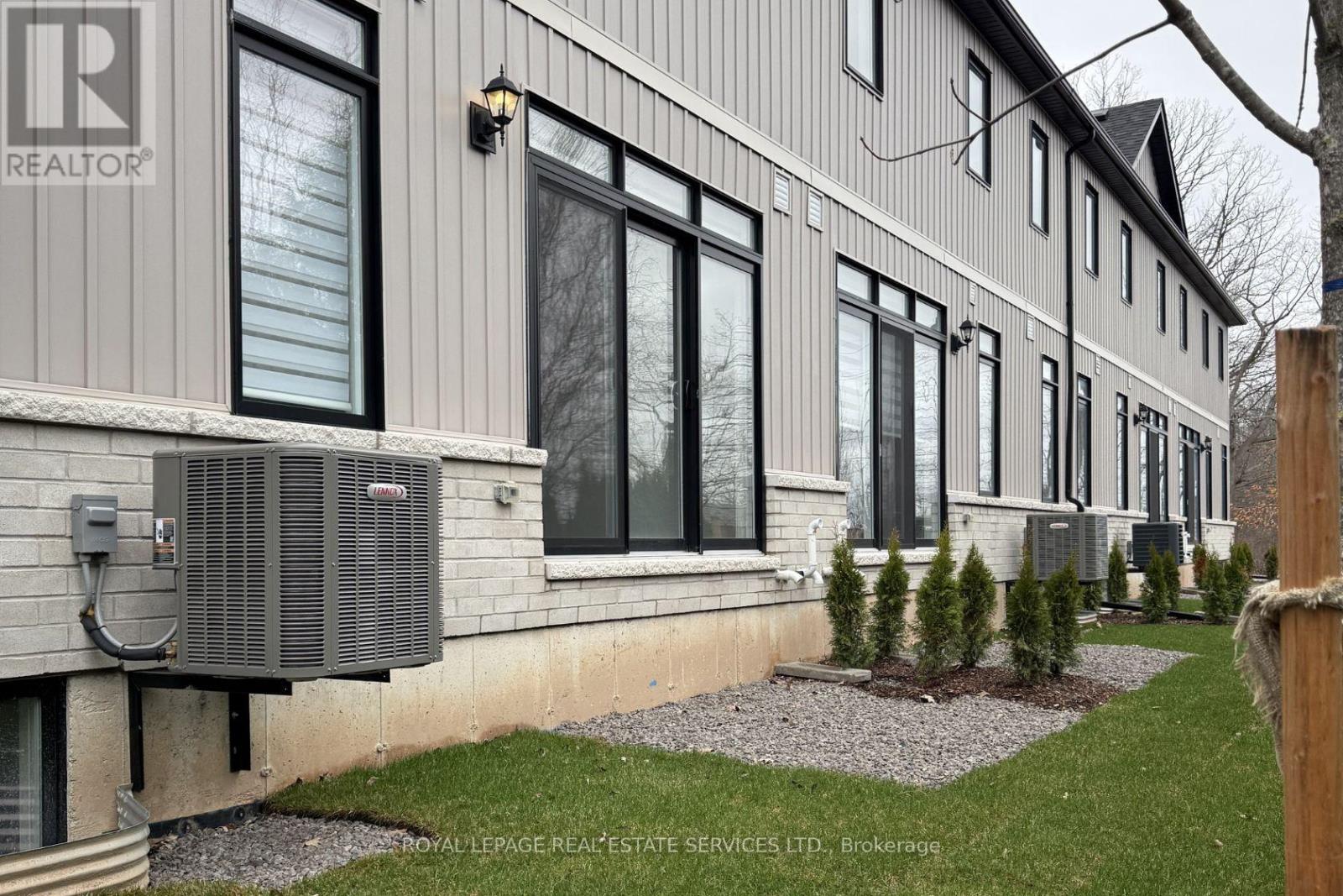 












3 - 6894 GARNER ROAD

,
Niagara Falls,




Ontario
L2E6S5

