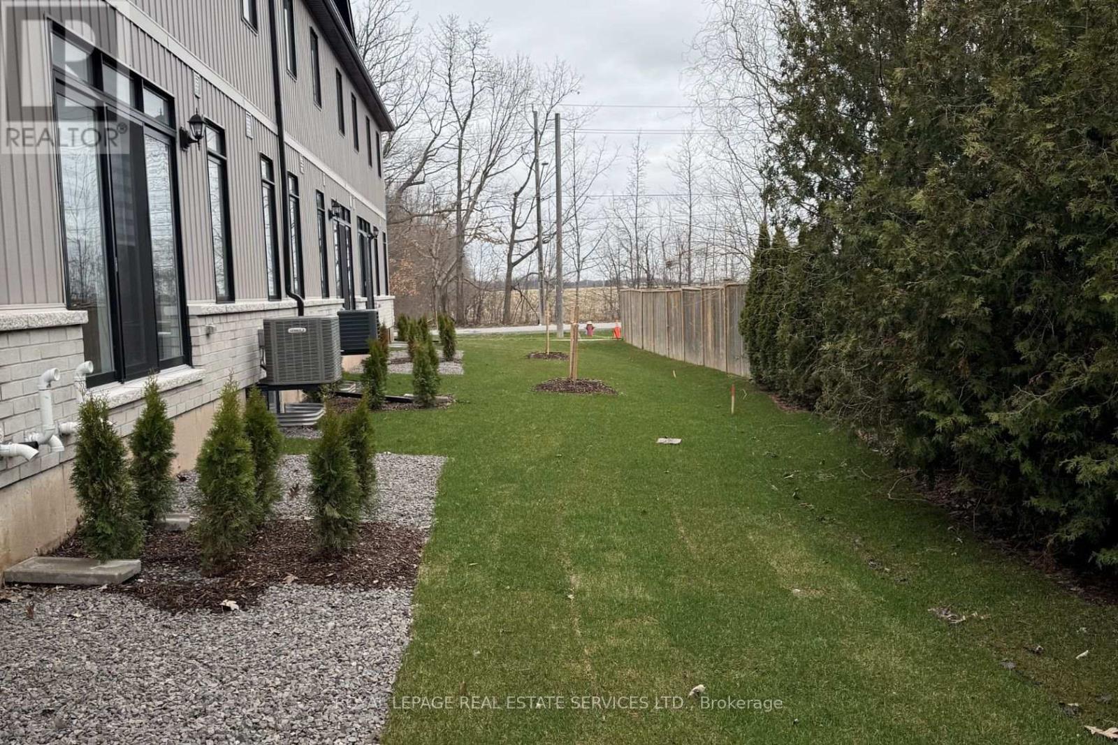












3 - 6894 GARNER ROAD

,
Niagara Falls,




Ontario
L2E6S5

