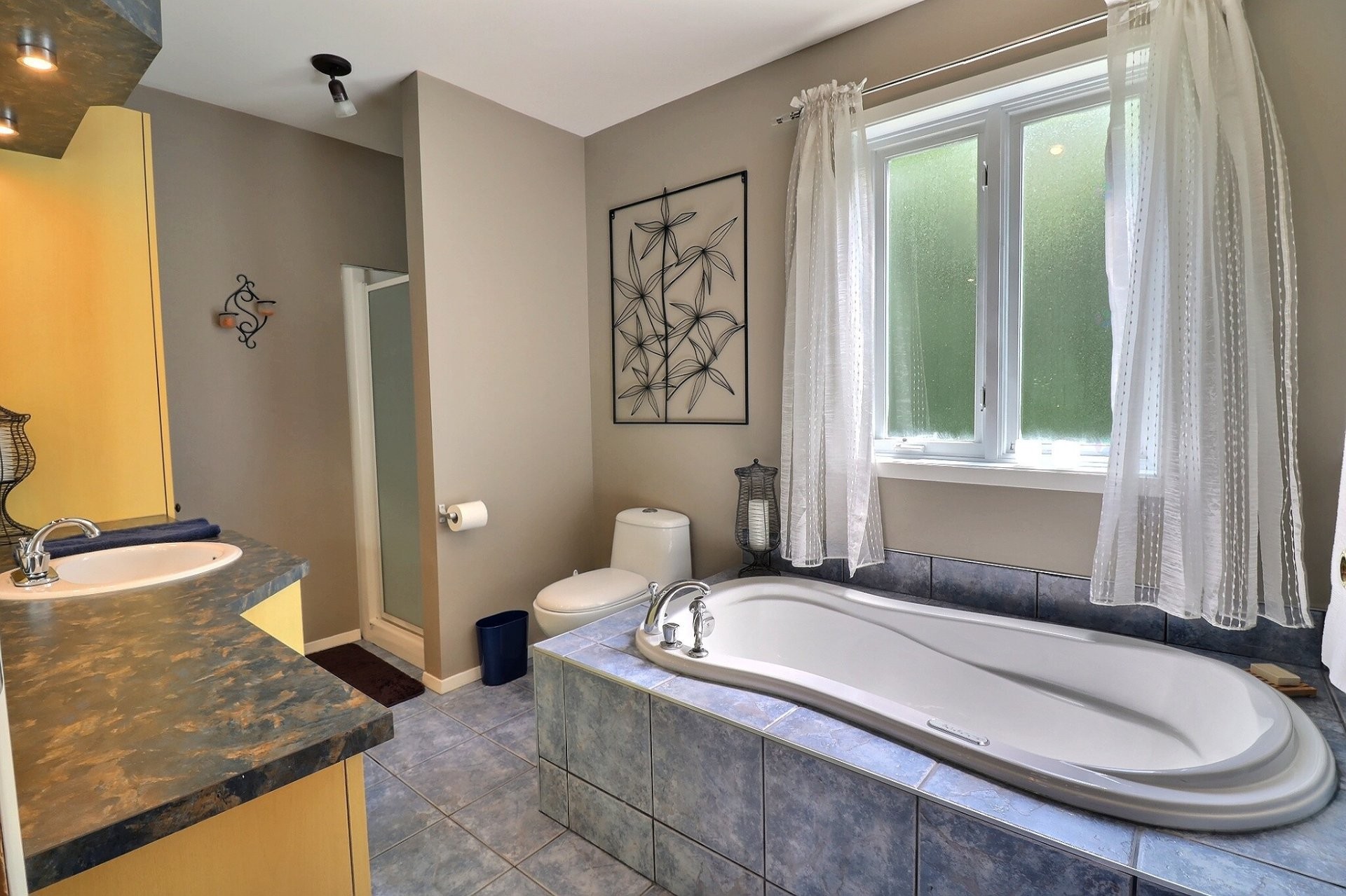 









57


Route du Valinouët

,
Saint-David-de-Falardeau,




QC
G0V1L0

