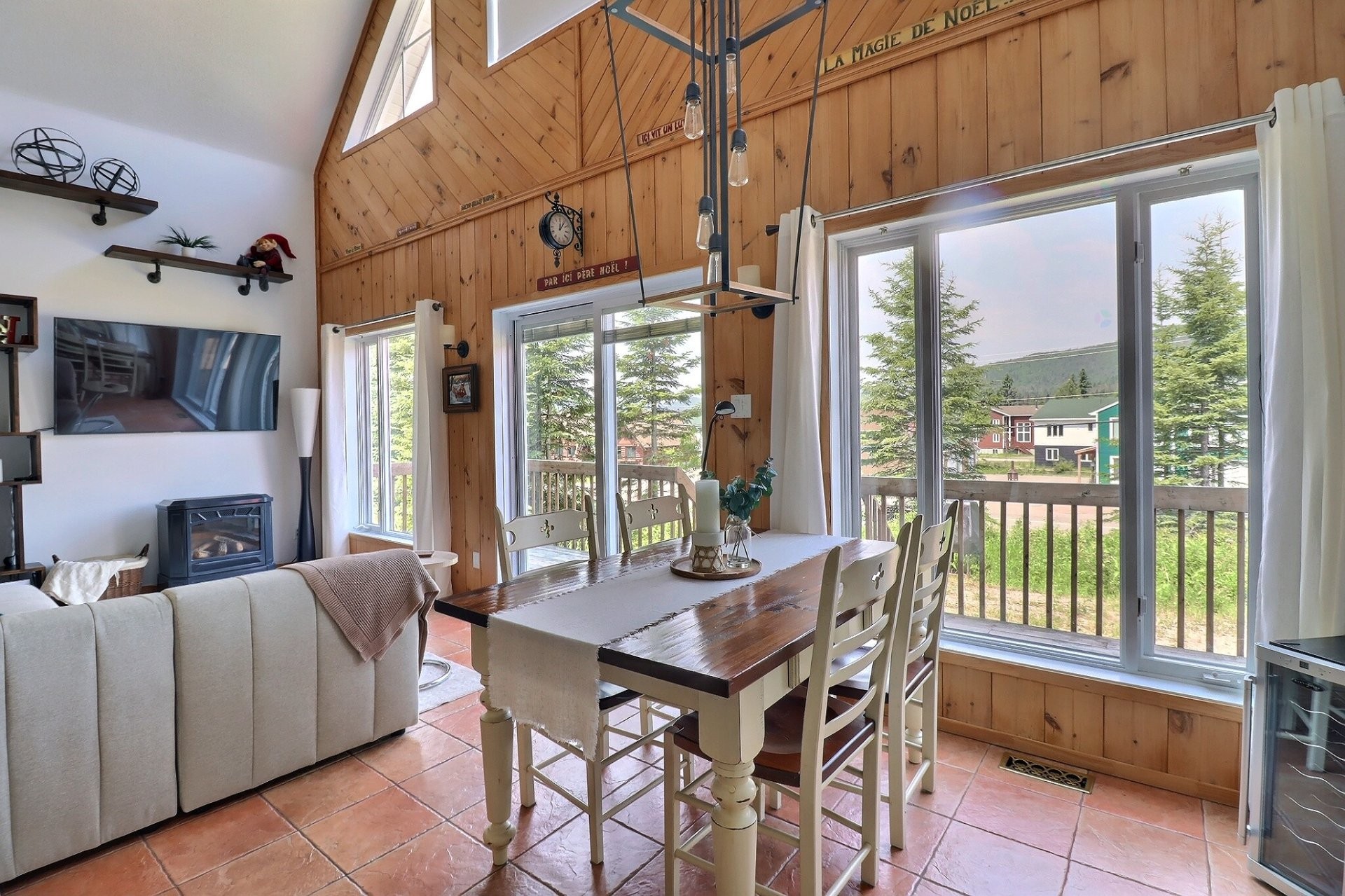 









57


Route du Valinouët

,
Saint-David-de-Falardeau,




QC
G0V1L0

