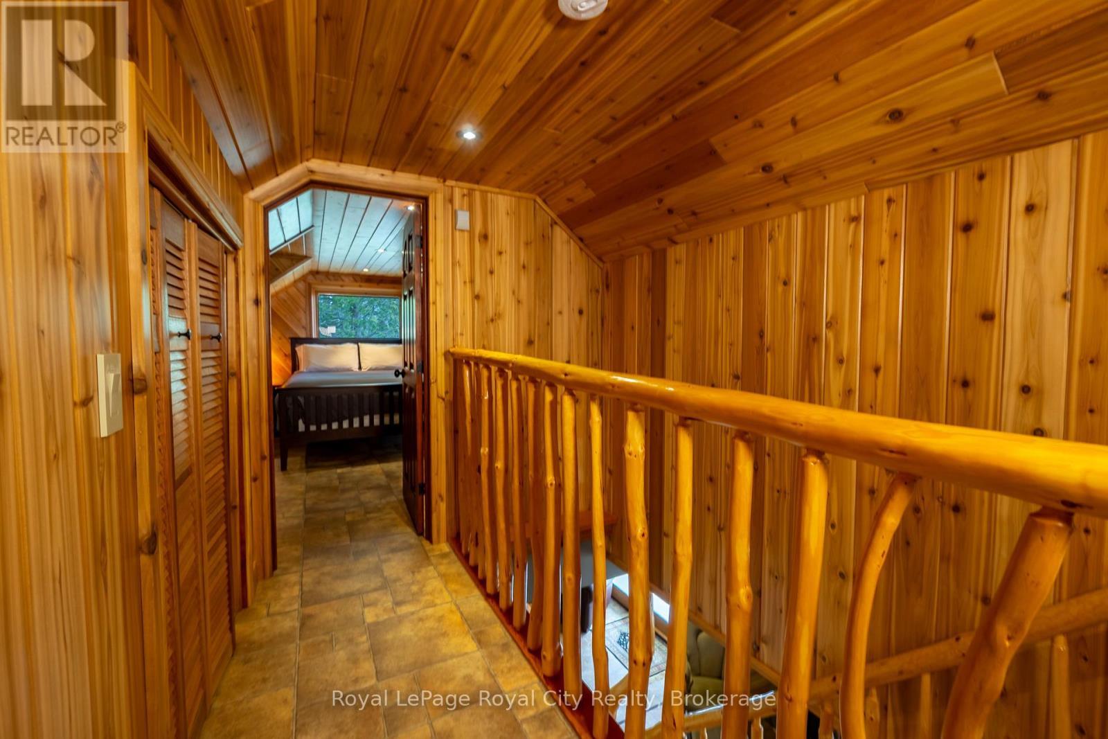 












584 WARNER BAY ROAD

,
Northern Bruce Peninsula,




Ontario
N0H2R0

