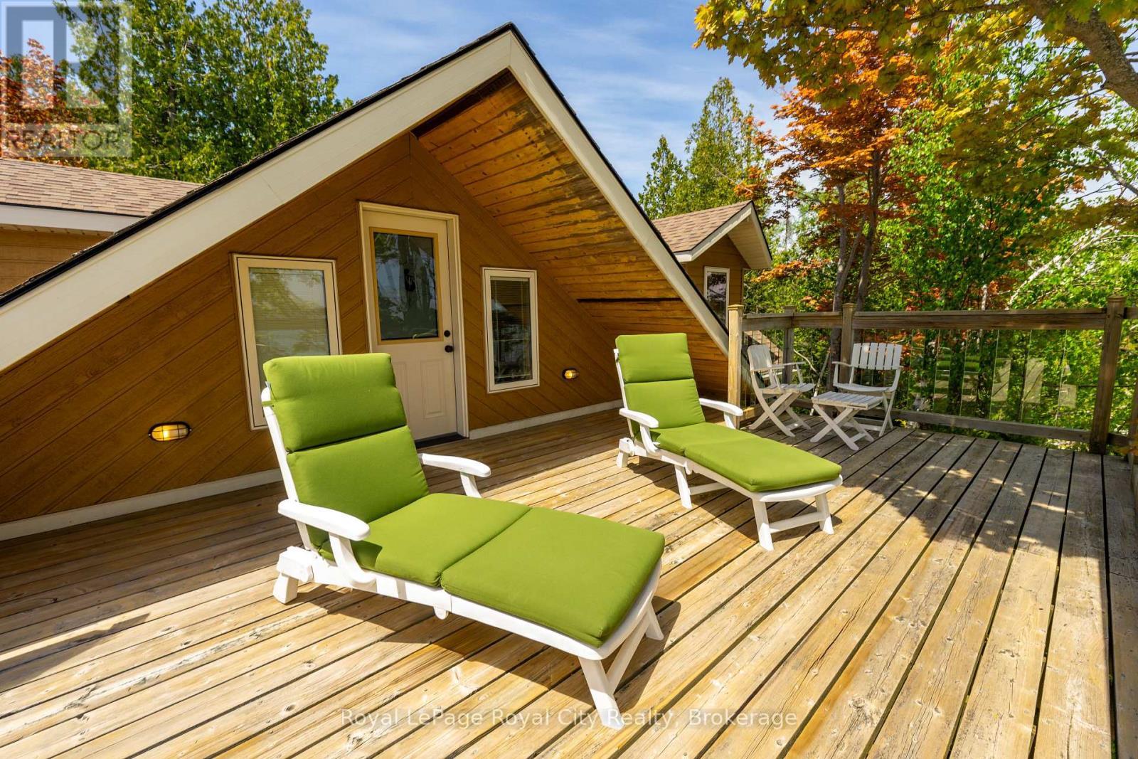 












584 WARNER BAY ROAD

,
Northern Bruce Peninsula,




Ontario
N0H2R0

