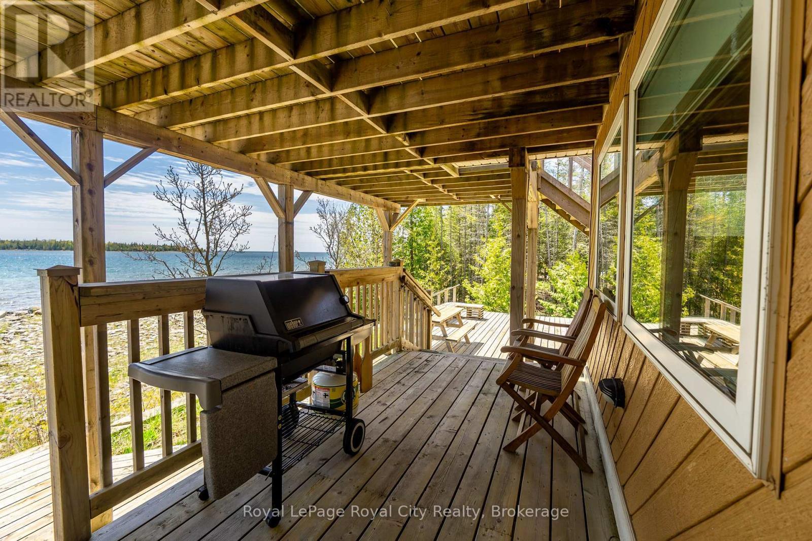 












584 WARNER BAY ROAD

,
Northern Bruce Peninsula,




Ontario
N0H2R0

