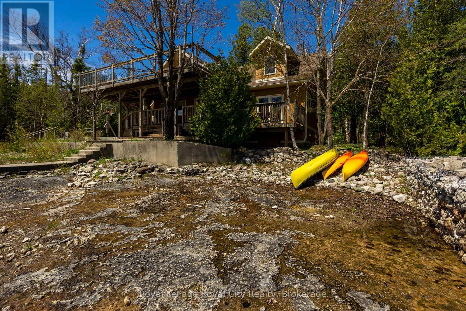 












584 WARNER BAY ROAD

,
Northern Bruce Peninsula,




Ontario
N0H2R0

