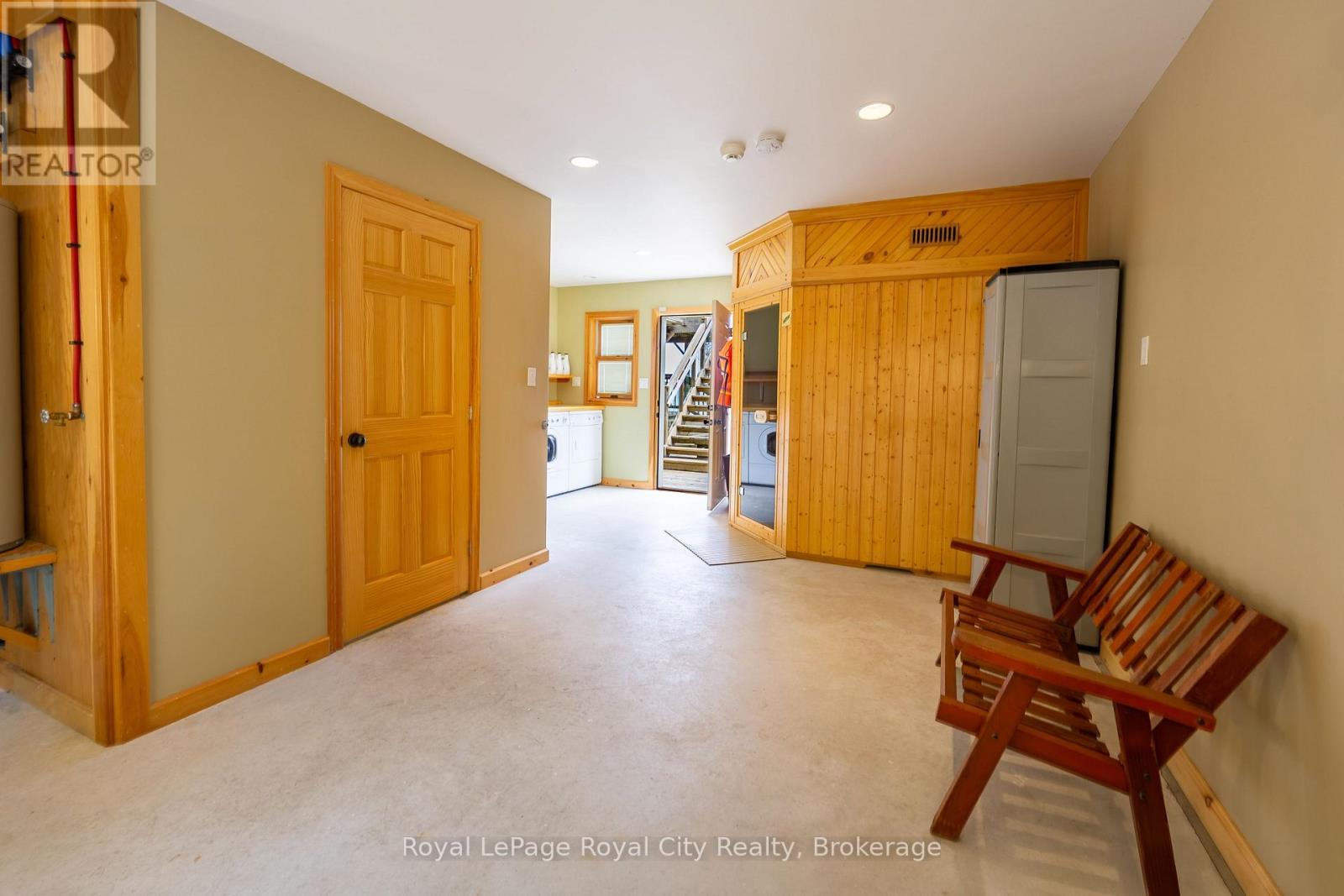 












584 WARNER BAY ROAD

,
Northern Bruce Peninsula,




Ontario
N0H2R0

