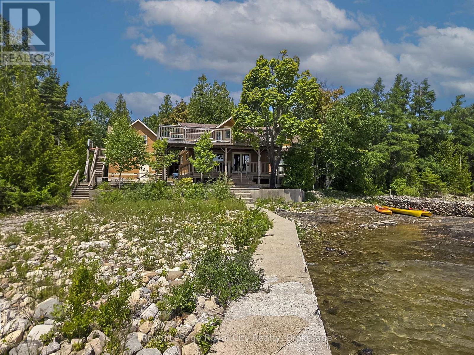 












584 WARNER BAY ROAD

,
Northern Bruce Peninsula,




Ontario
N0H2R0

