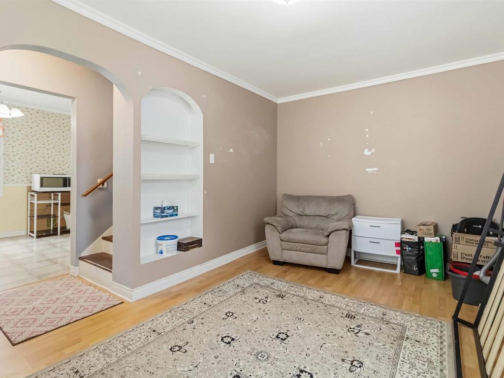












20 Acorn Road

,
Spryfield,




NS
B3P 1G8

