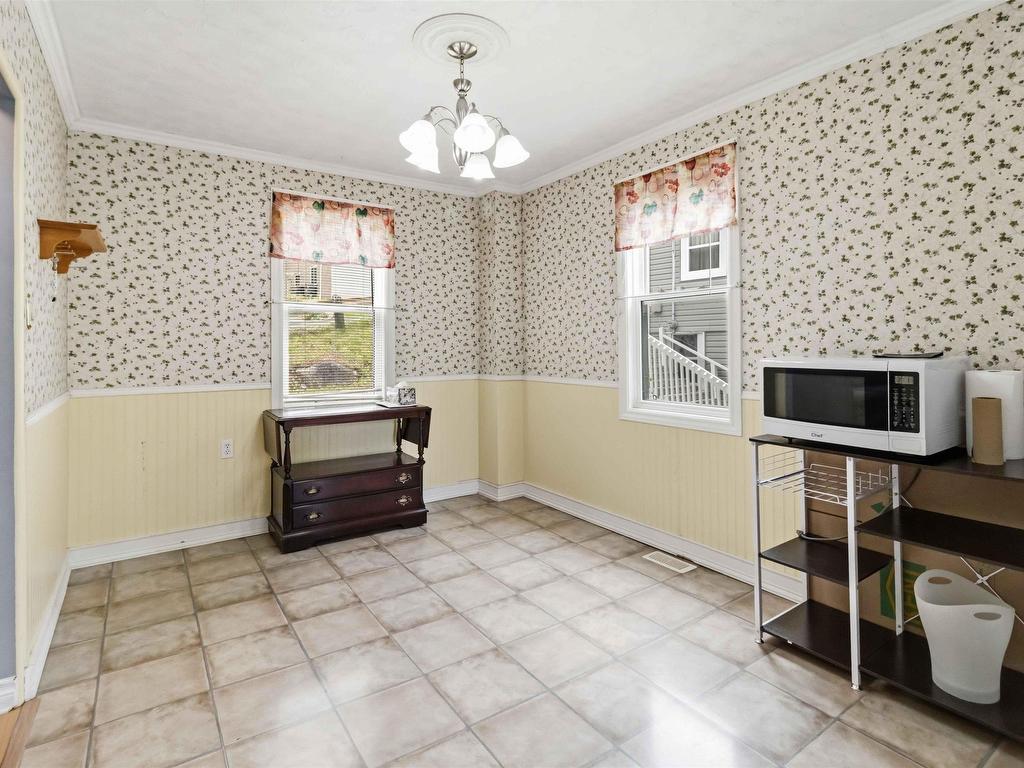 












20 Acorn Road

,
Spryfield,




NS
B3P 1G8

