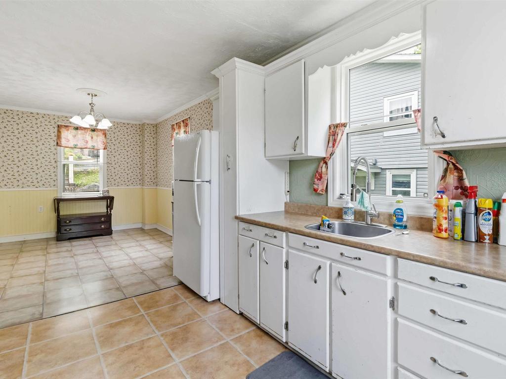 












20 Acorn Road

,
Spryfield,




NS
B3P 1G8

