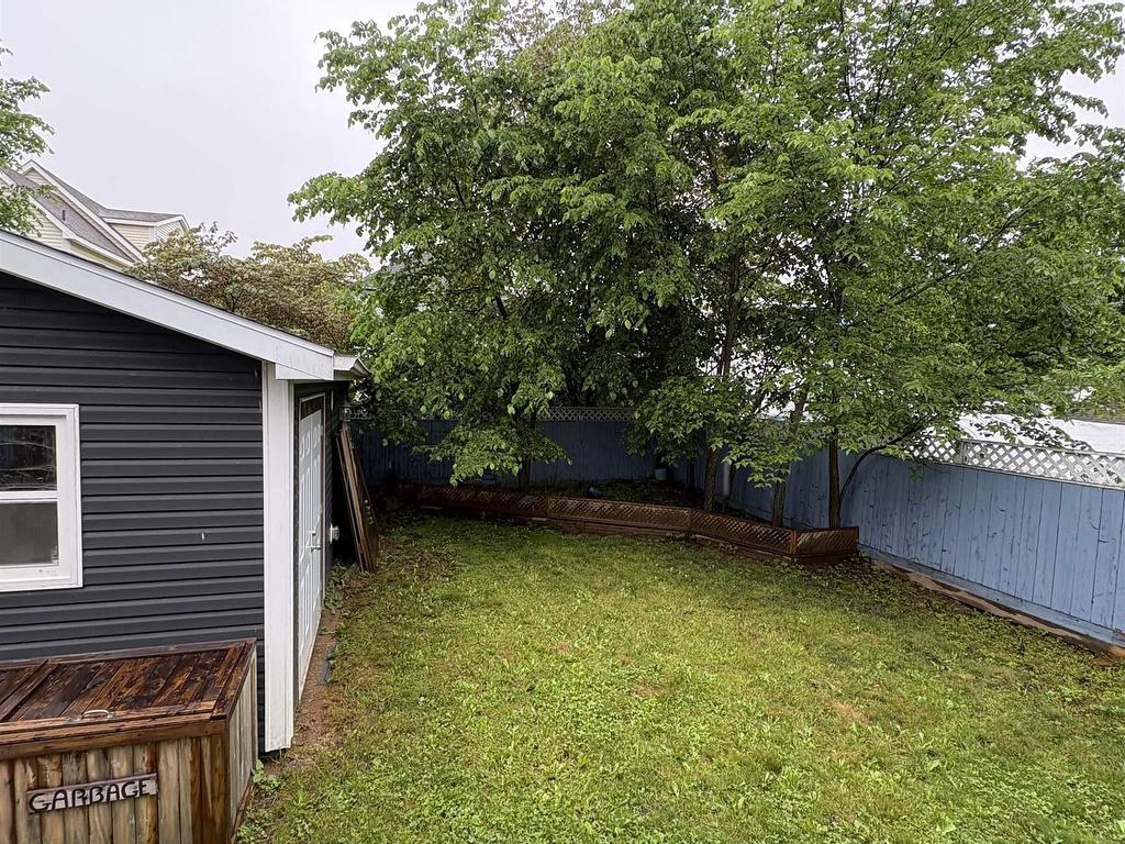 












167 Brunswick Street

,
Truro,




NS
B2N 2H7

