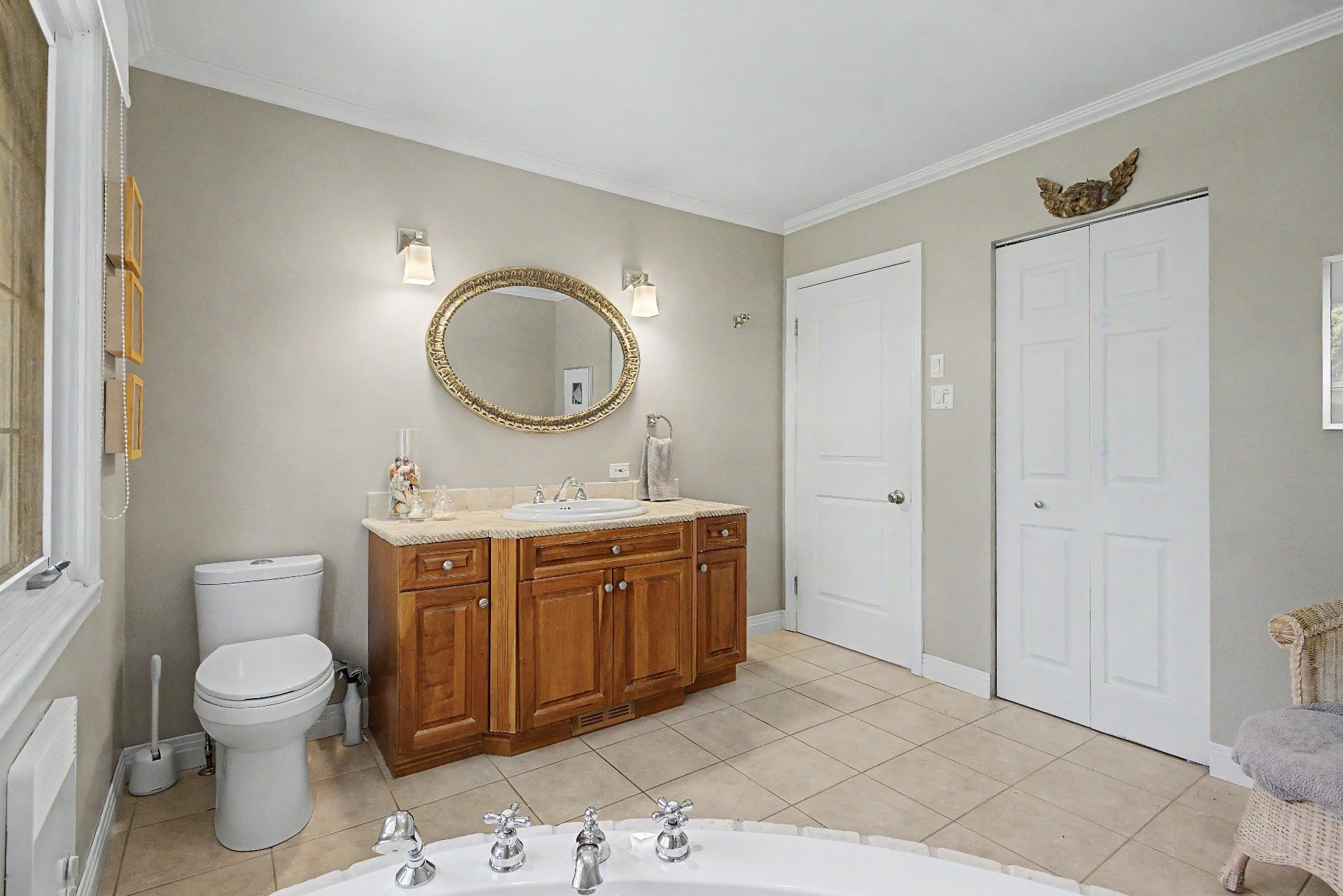 









1825


Rue de Bedford

,
Saint-Bruno-de-Montarville,




QC
J3V4A4

