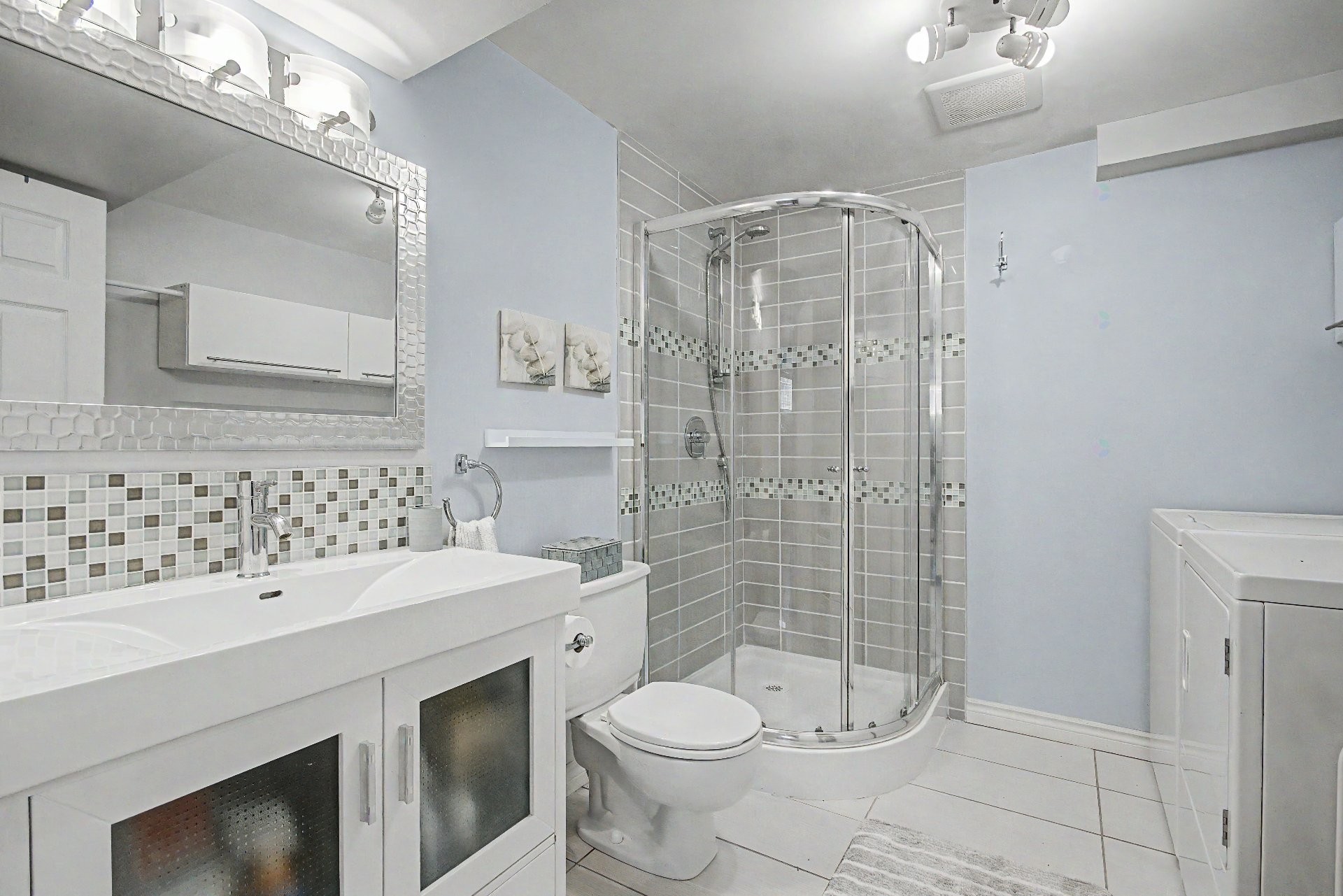 









1825


Rue de Bedford

,
Saint-Bruno-de-Montarville,




QC
J3V4A4

