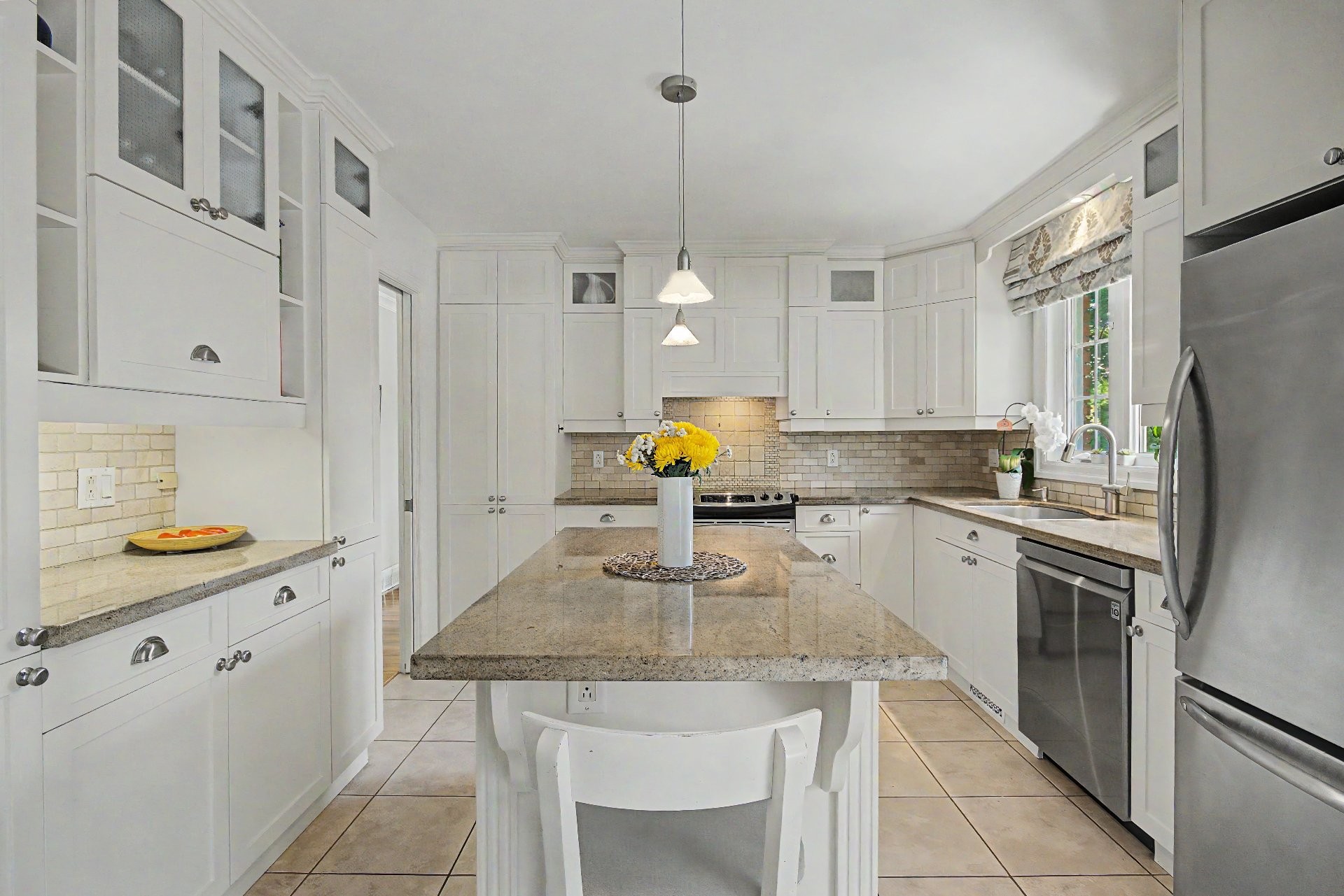 









1825


Rue de Bedford

,
Saint-Bruno-de-Montarville,




QC
J3V4A4

