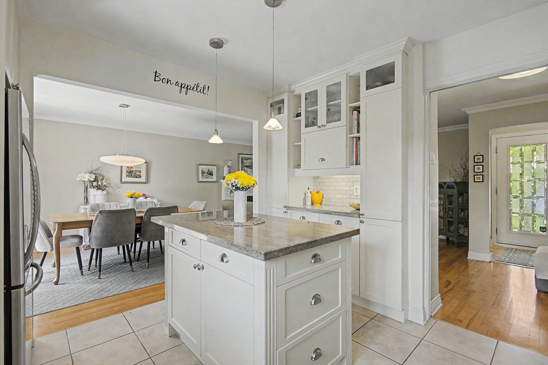 









1825


Rue de Bedford

,
Saint-Bruno-de-Montarville,




QC
J3V4A4

