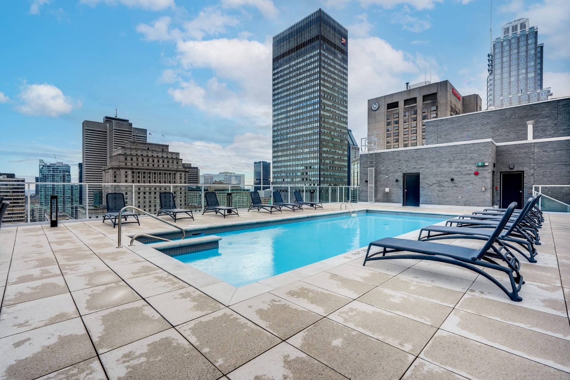









1239


Rue Drummond

, 204,
Montréal (Ville-Marie),




QC
H3G0G4

