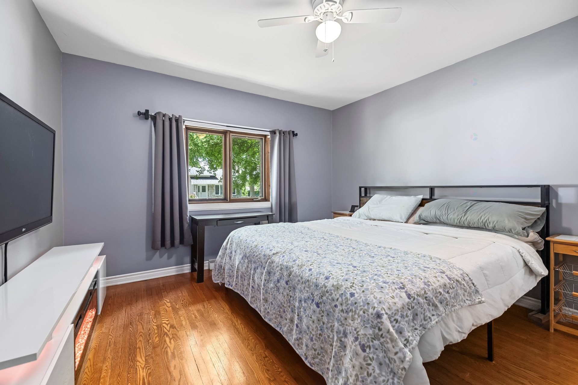 









15410


Rue de Boischatel

,
Montréal (Pierrefonds-Roxboro),




QC
H9H1Y8

