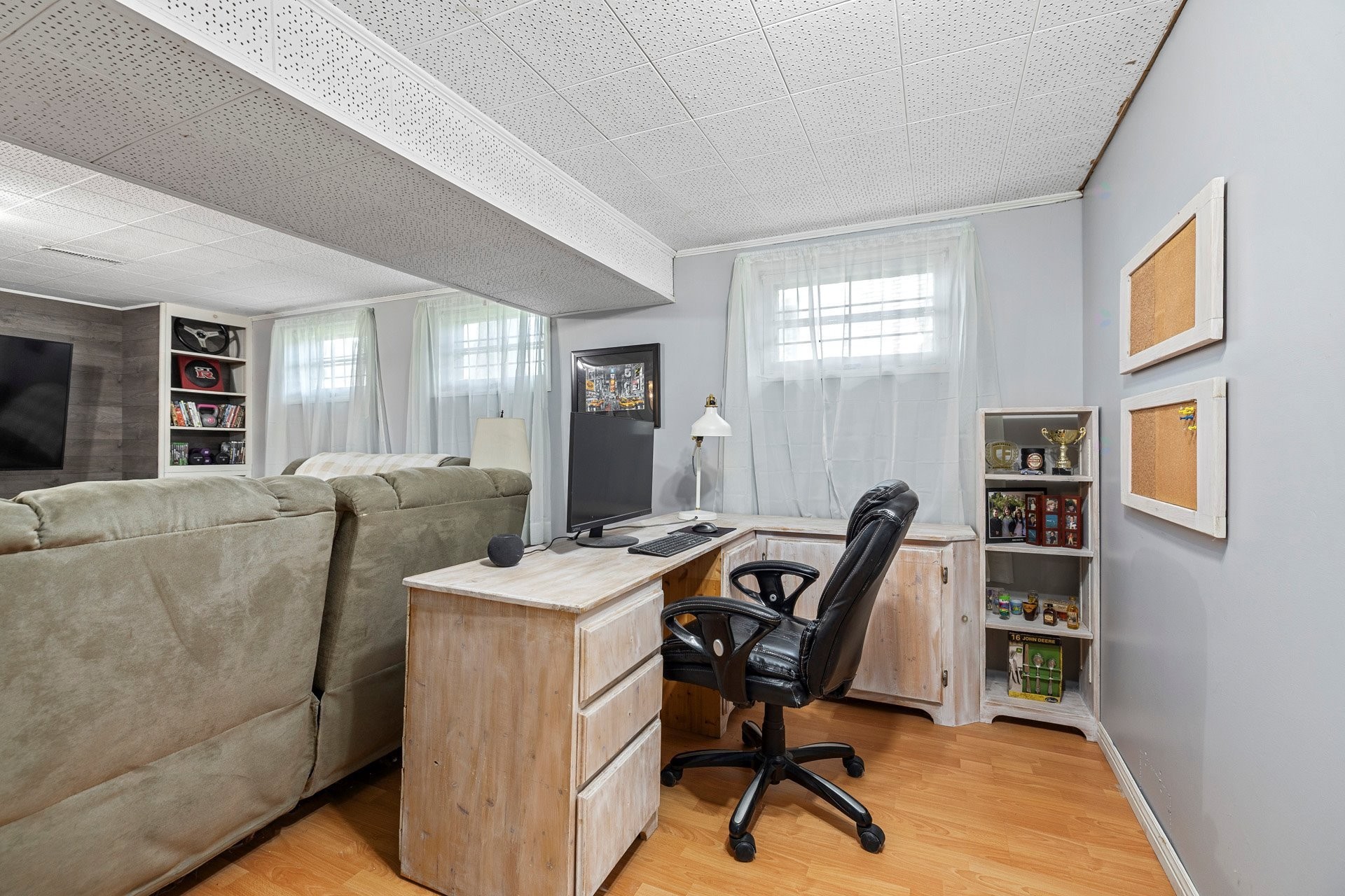 









15410


Rue de Boischatel

,
Montréal (Pierrefonds-Roxboro),




QC
H9H1Y8


