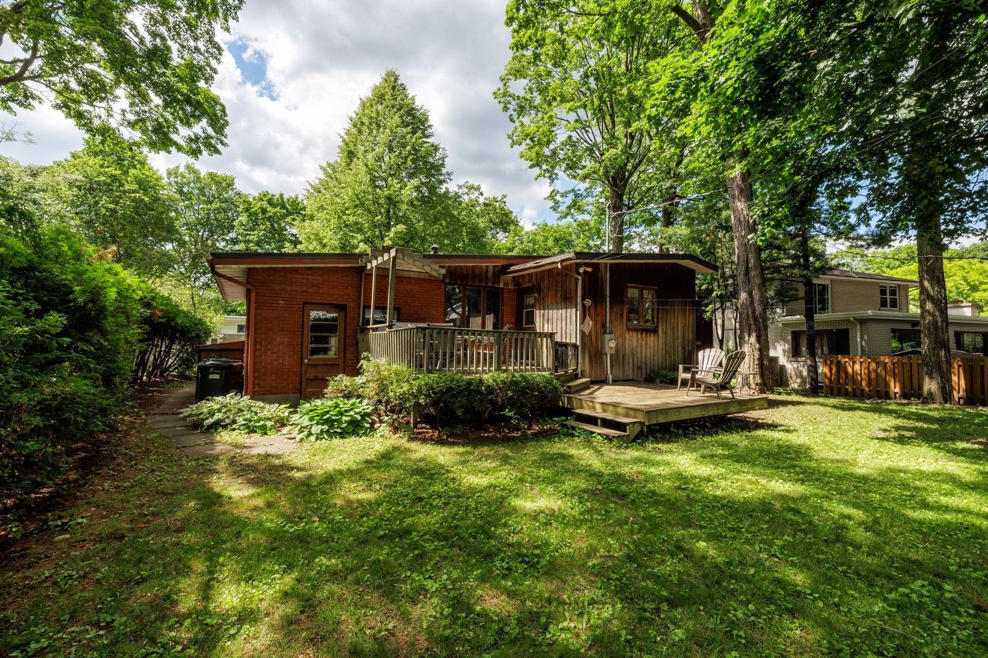 









15410


Rue de Boischatel

,
Montréal (Pierrefonds-Roxboro),




QC
H9H1Y8

