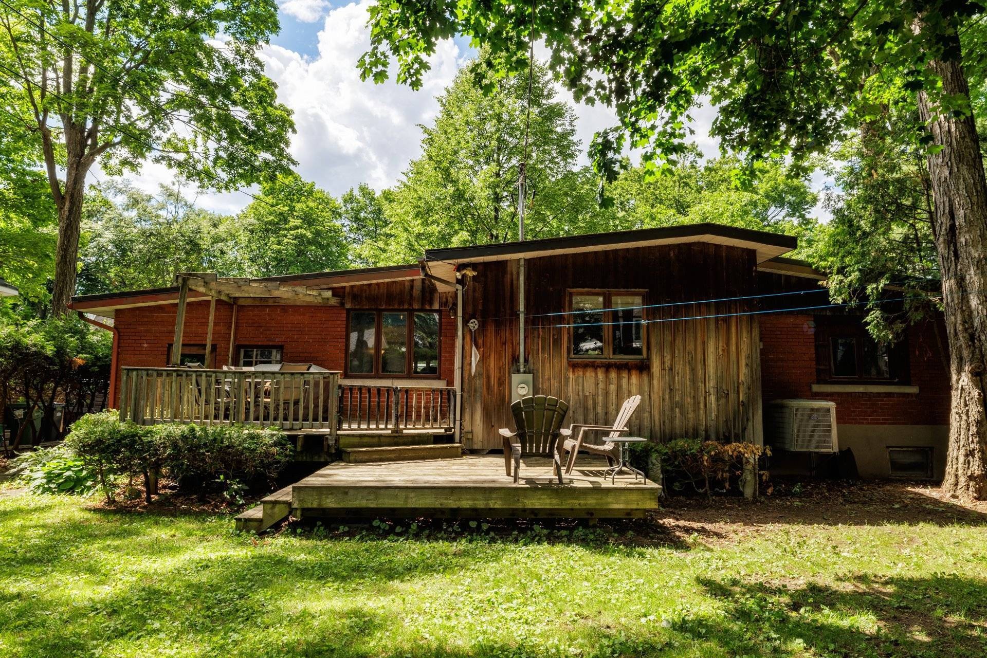 









15410


Rue de Boischatel

,
Montréal (Pierrefonds-Roxboro),




QC
H9H1Y8

