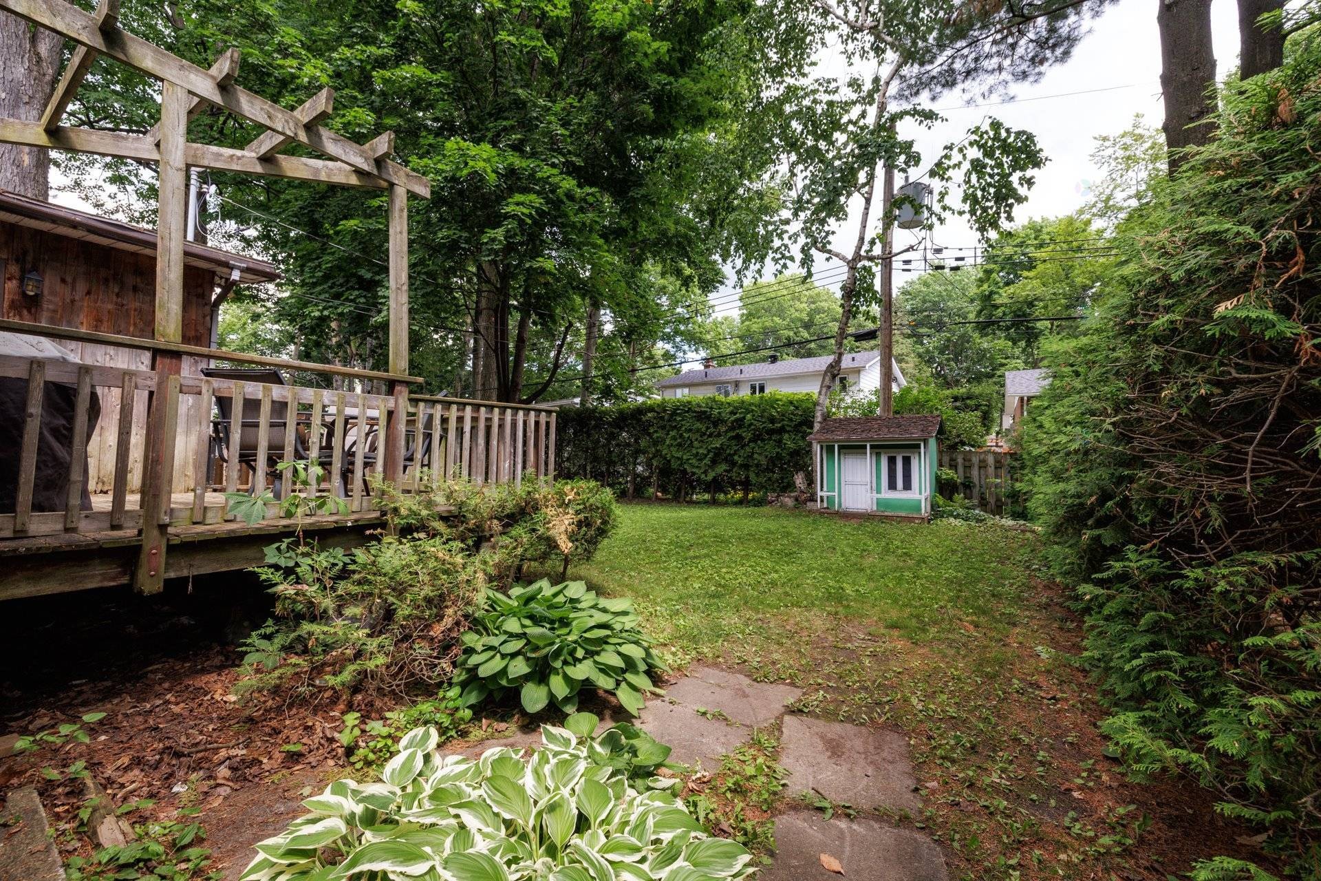 









15410


Rue de Boischatel

,
Montréal (Pierrefonds-Roxboro),




QC
H9H1Y8

