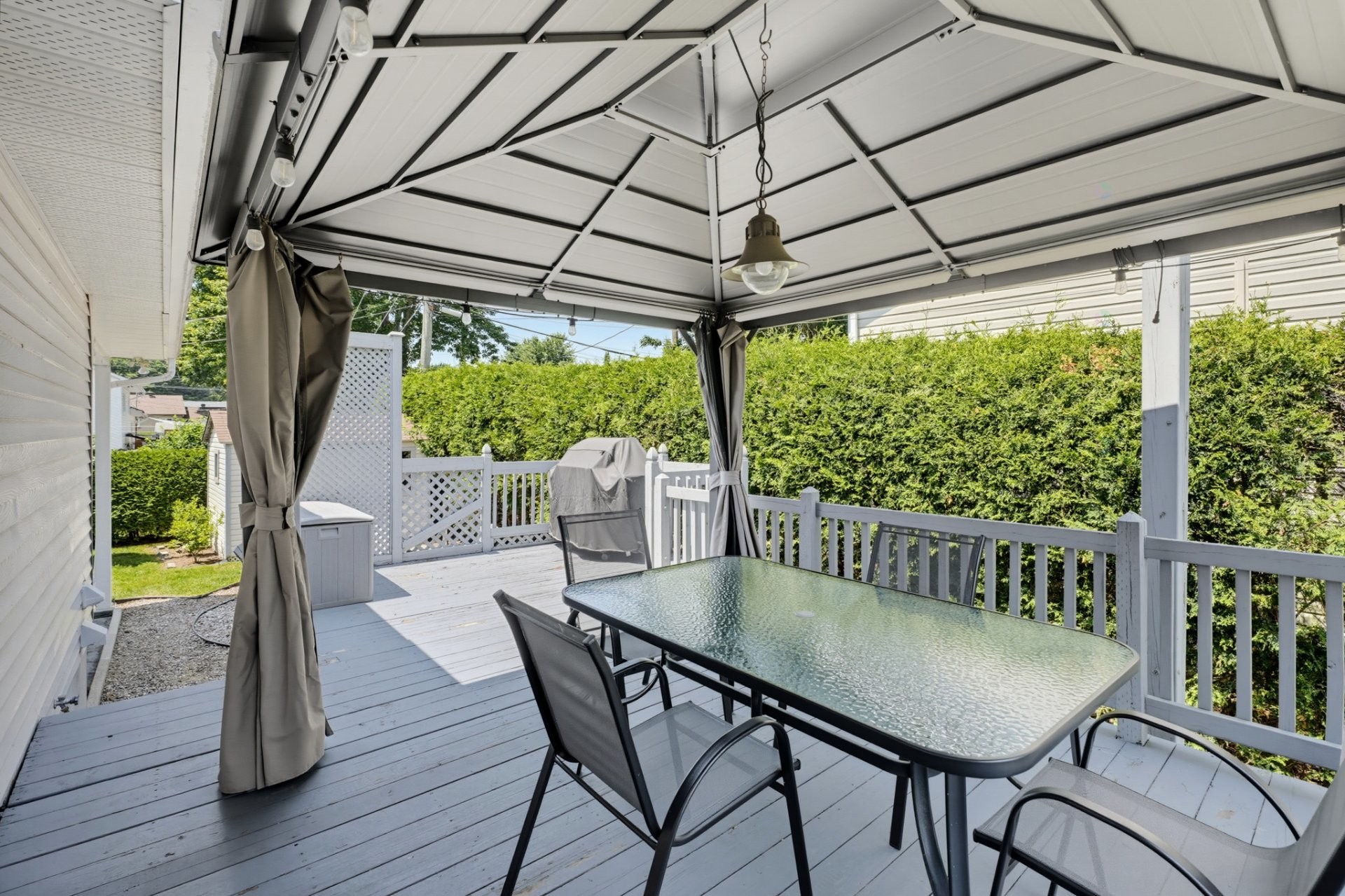 









201


Rue Bertrand

,
Gatineau (Buckingham),




QC
J8L3J4

