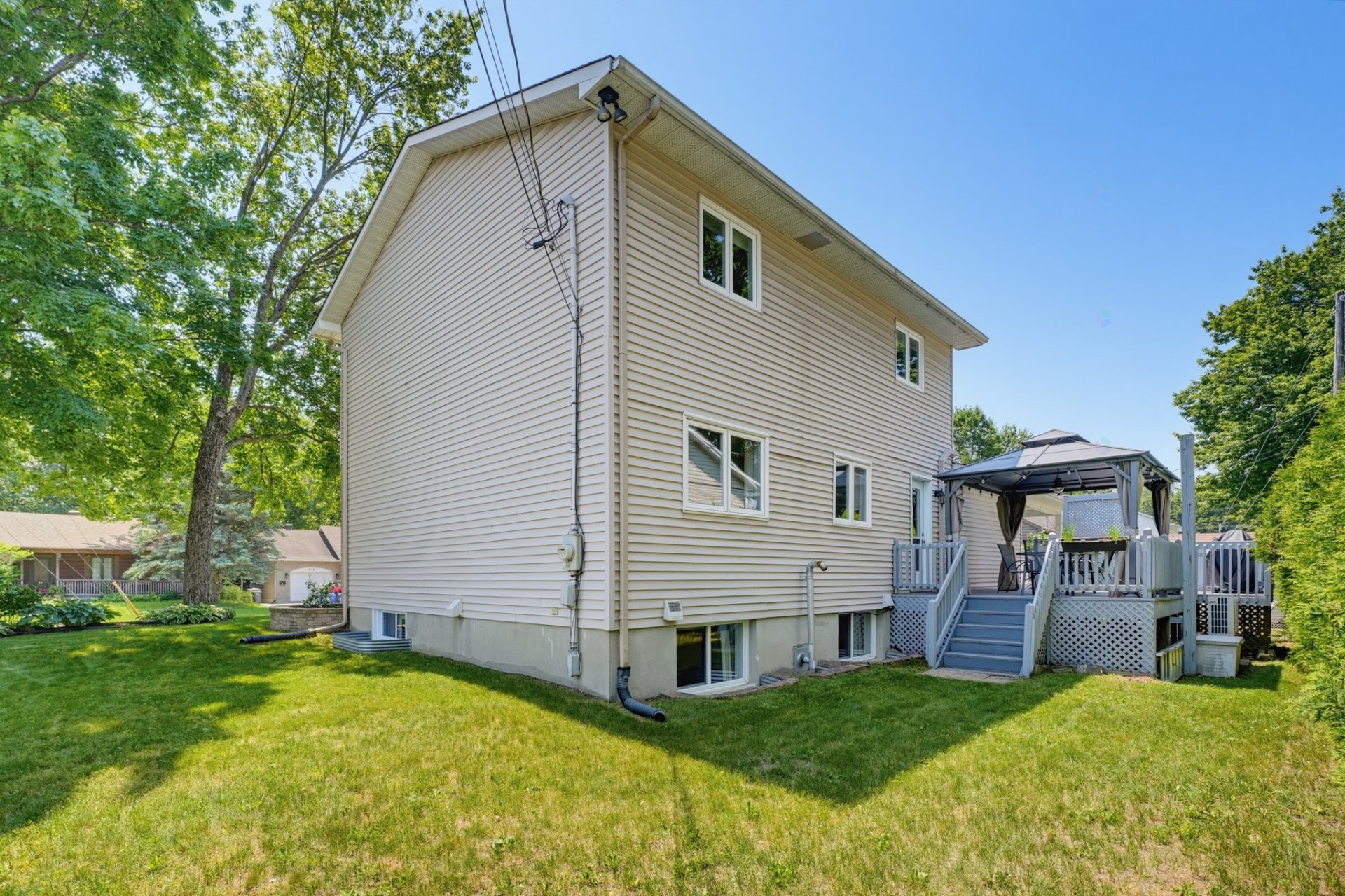 









201


Rue Bertrand

,
Gatineau (Buckingham),




QC
J8L3J4

