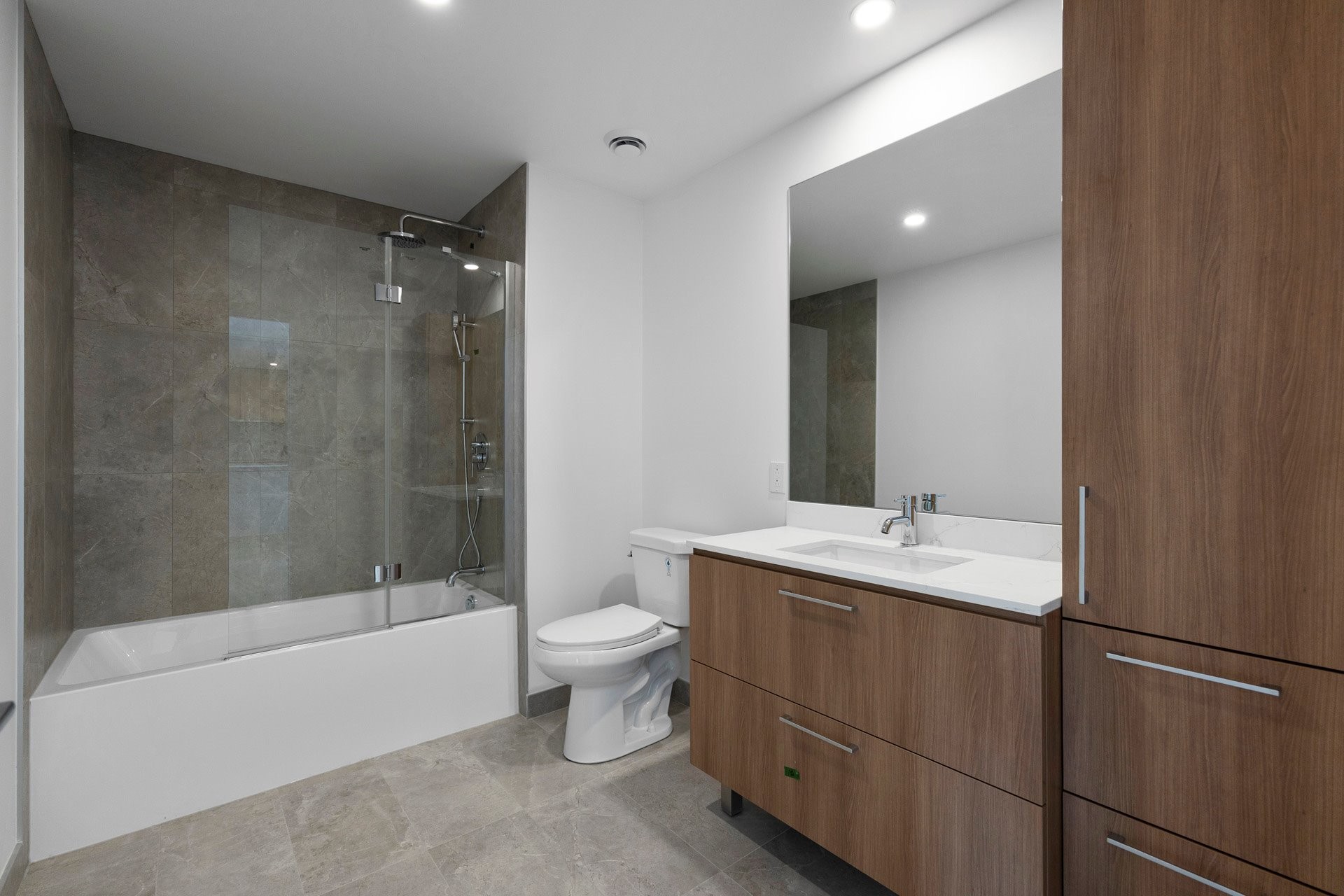 









138


Rue Léo-Major

, 707,
Sainte-Anne-de-Bellevue,




QC
H9X0C2


