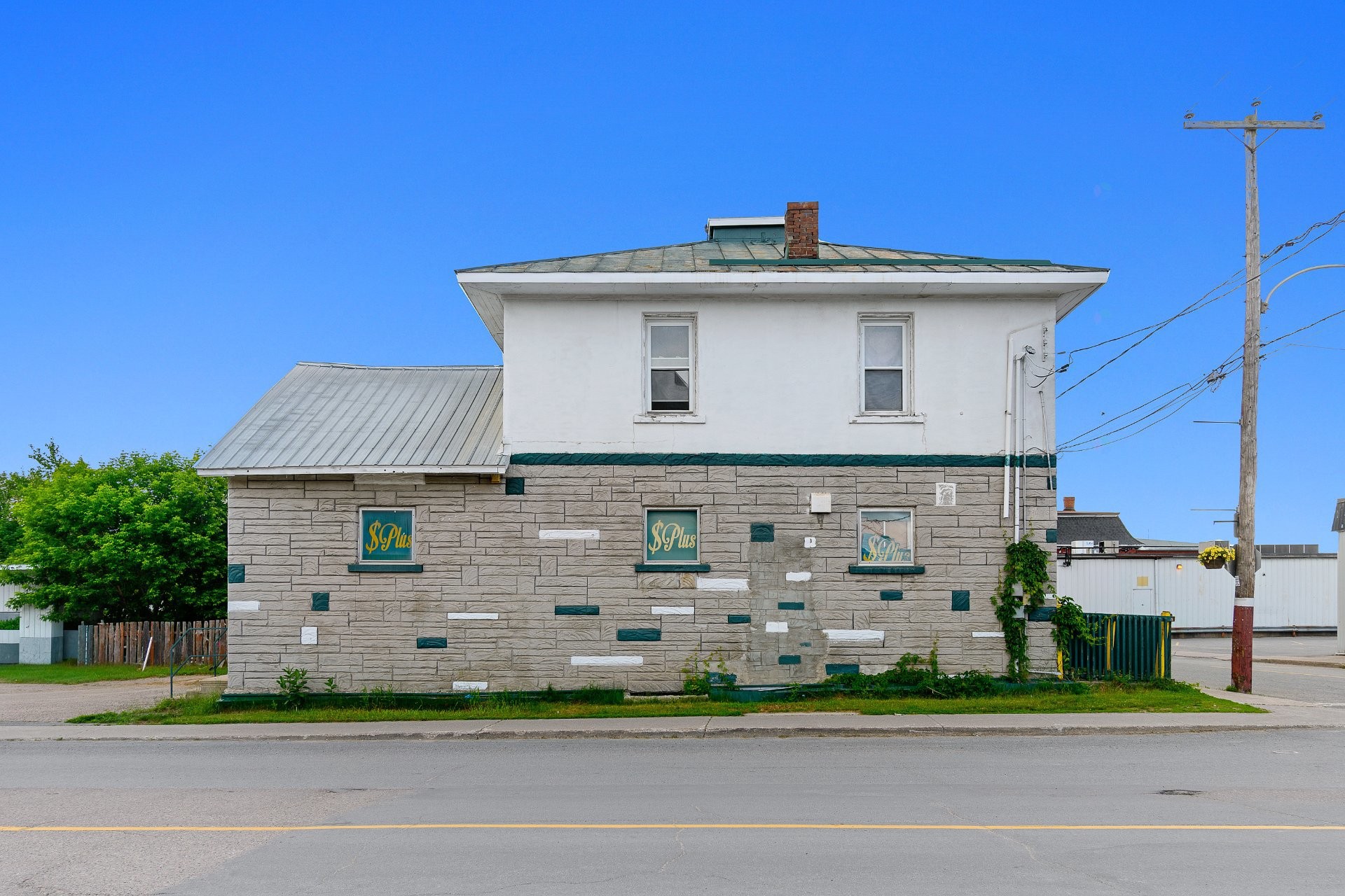 









306Z


Rue Main

,
Shawville,




QC
J0X2Y0

