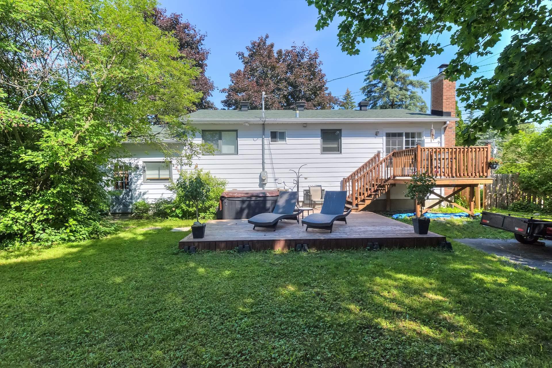









3256


Rue Cherrier

,
Montréal (L'Île-Bizard/Sainte-Geneviève),




QC
H9C1E2

