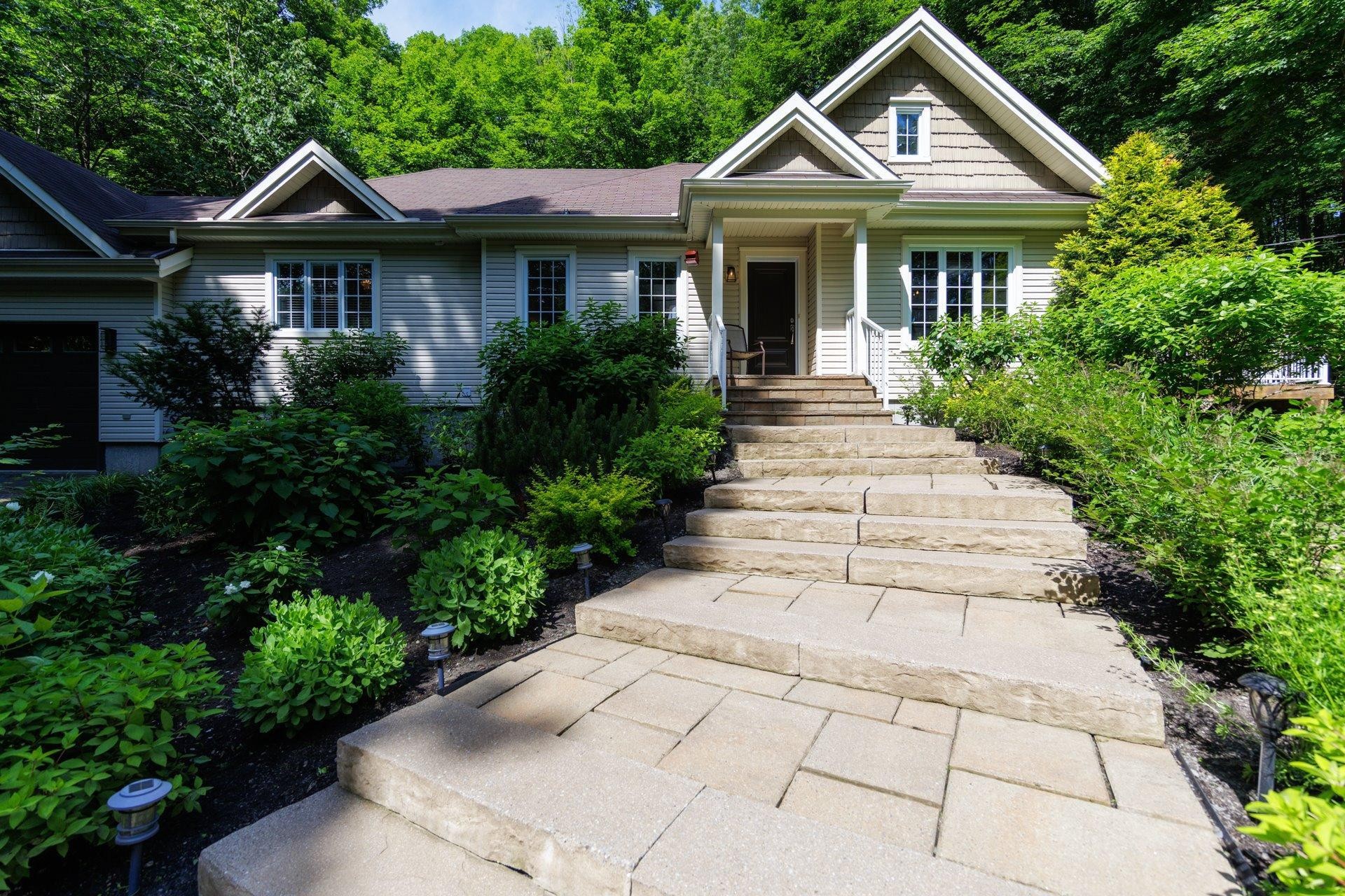 









114


Rue Kimpton

,
Rigaud,




QC
J0P1P0

