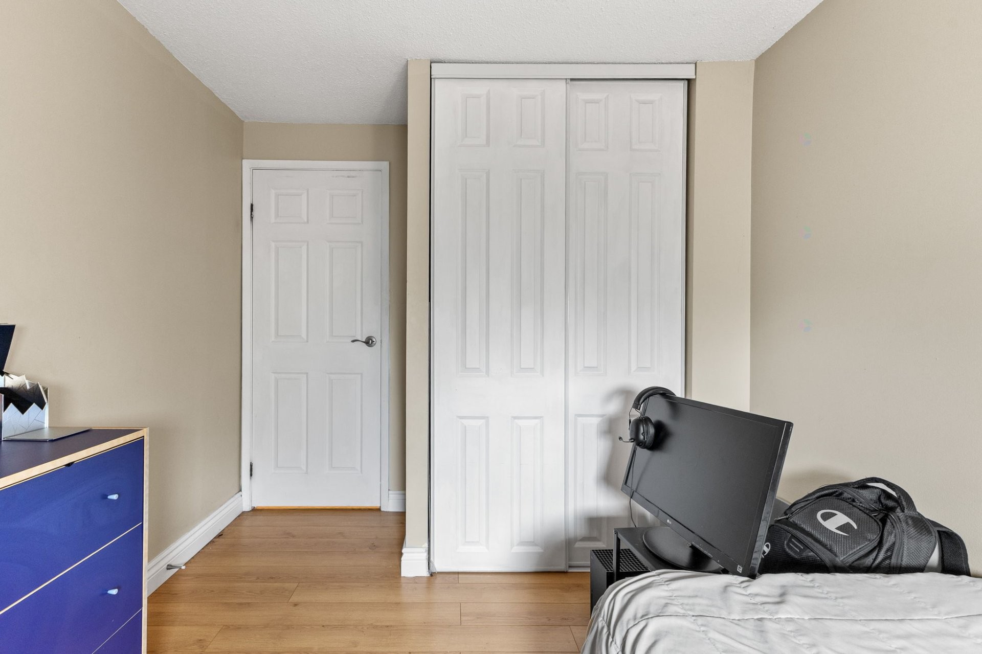 









53


Rue Conroy

,
Gatineau (Aylmer),




QC
J9H5L4

