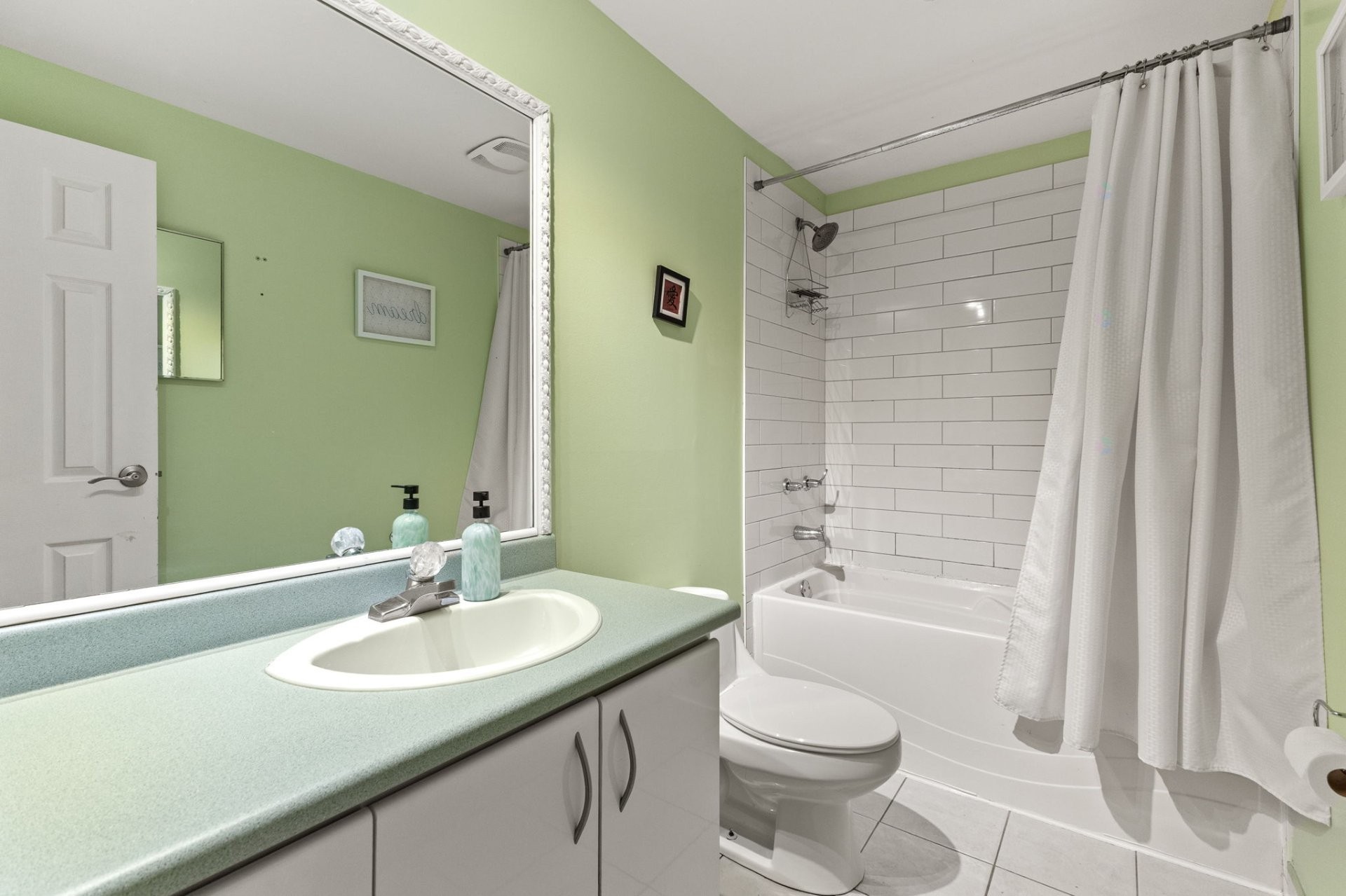 









53


Rue Conroy

,
Gatineau (Aylmer),




QC
J9H5L4

