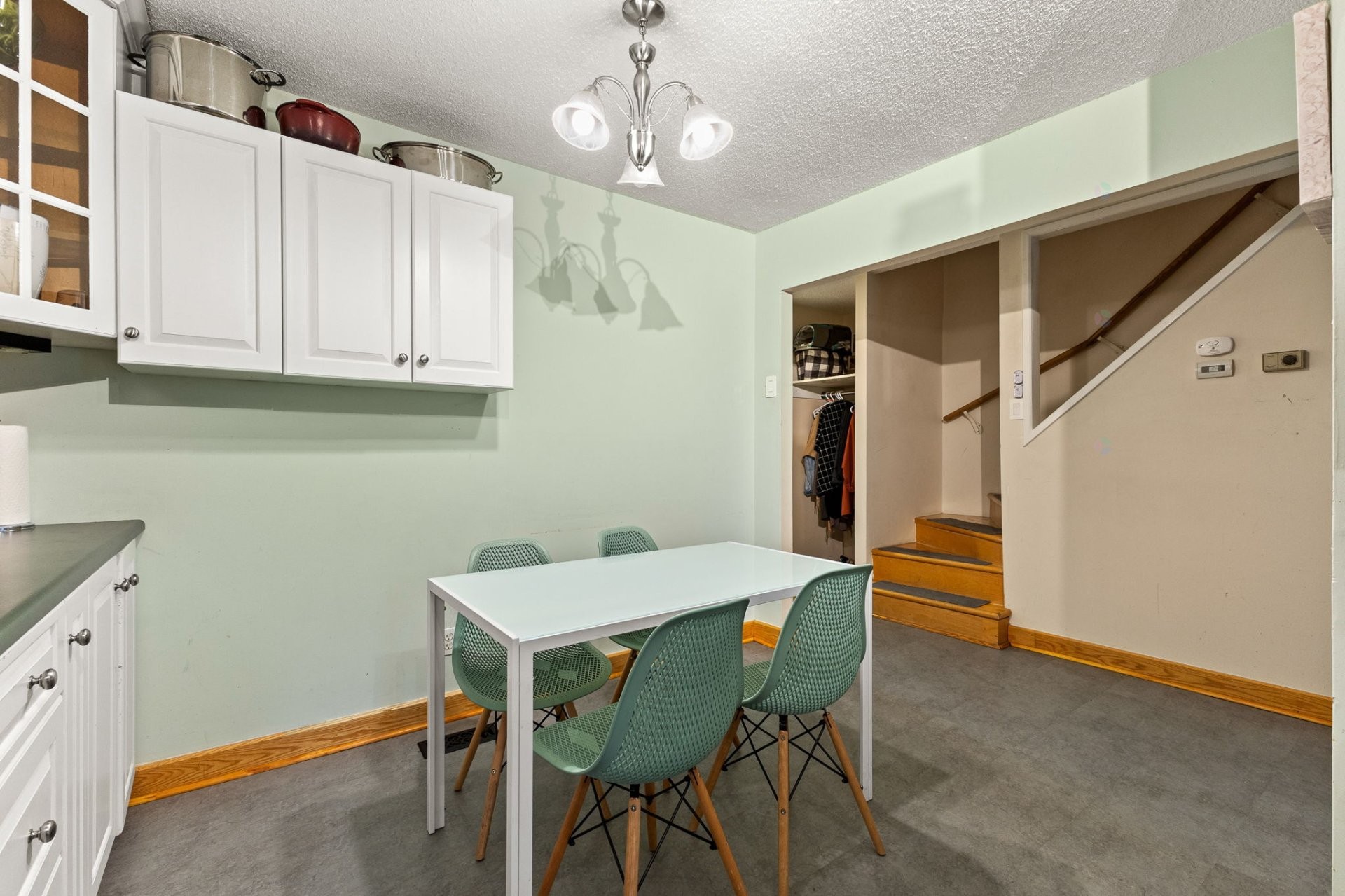 









53


Rue Conroy

,
Gatineau (Aylmer),




QC
J9H5L4


