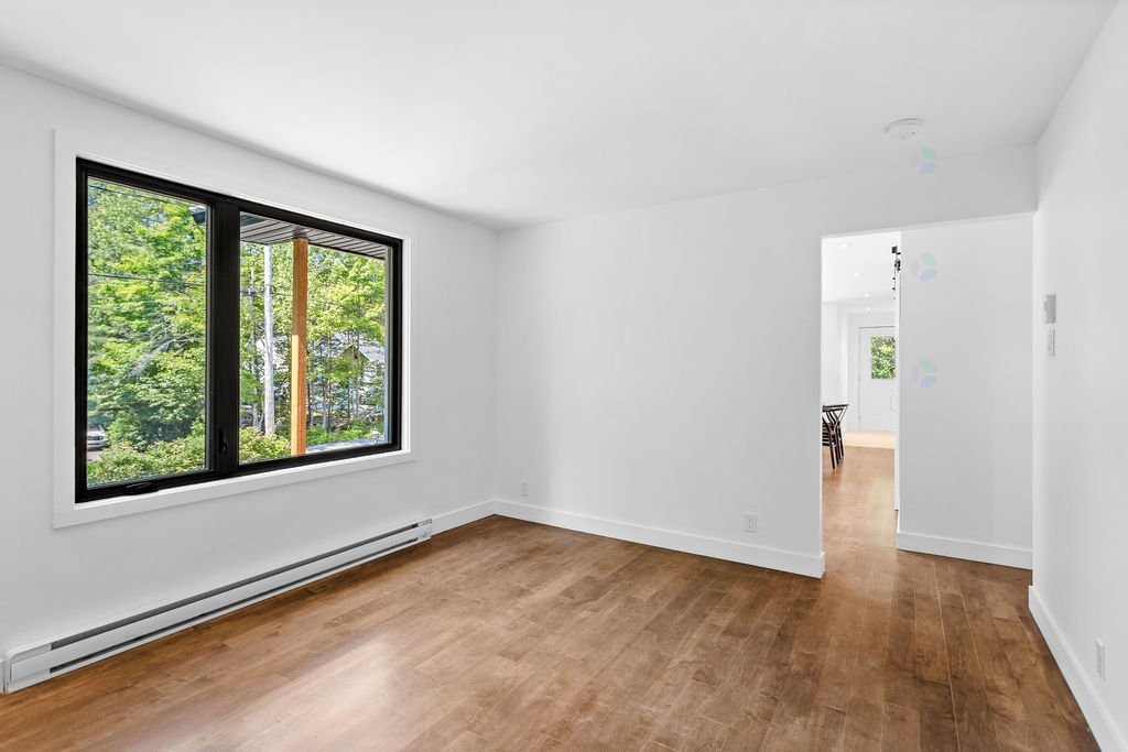 









76


465e Avenue

,
Saint-Hippolyte,




QC
J8A3E5


