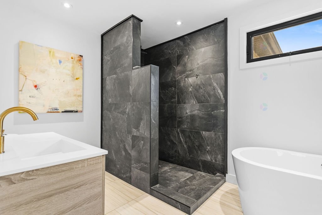 









76


465e Avenue

,
Saint-Hippolyte,




QC
J8A3E5

