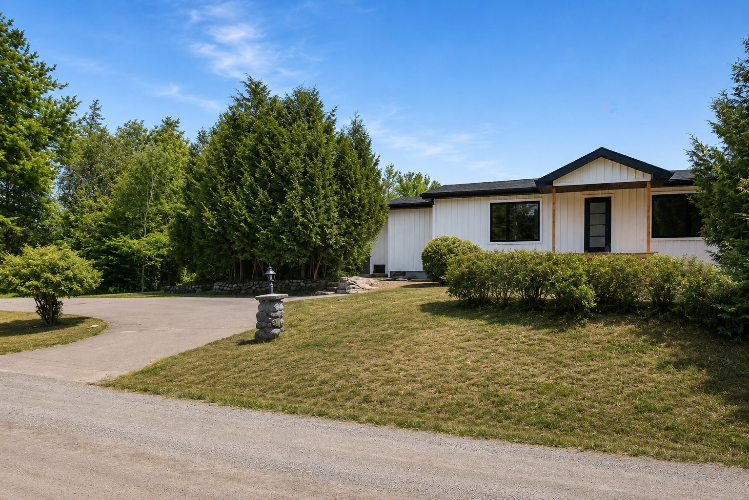 









76


465e Avenue

,
Saint-Hippolyte,




QC
J8A3E5

