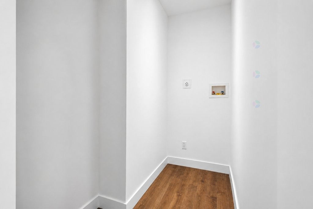 









76


465e Avenue

,
Saint-Hippolyte,




QC
J8A3E5

