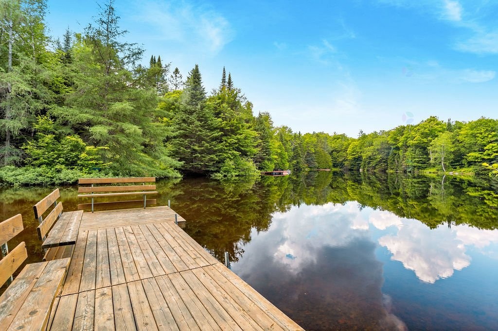 









76


465e Avenue

,
Saint-Hippolyte,




QC
J8A3E5

