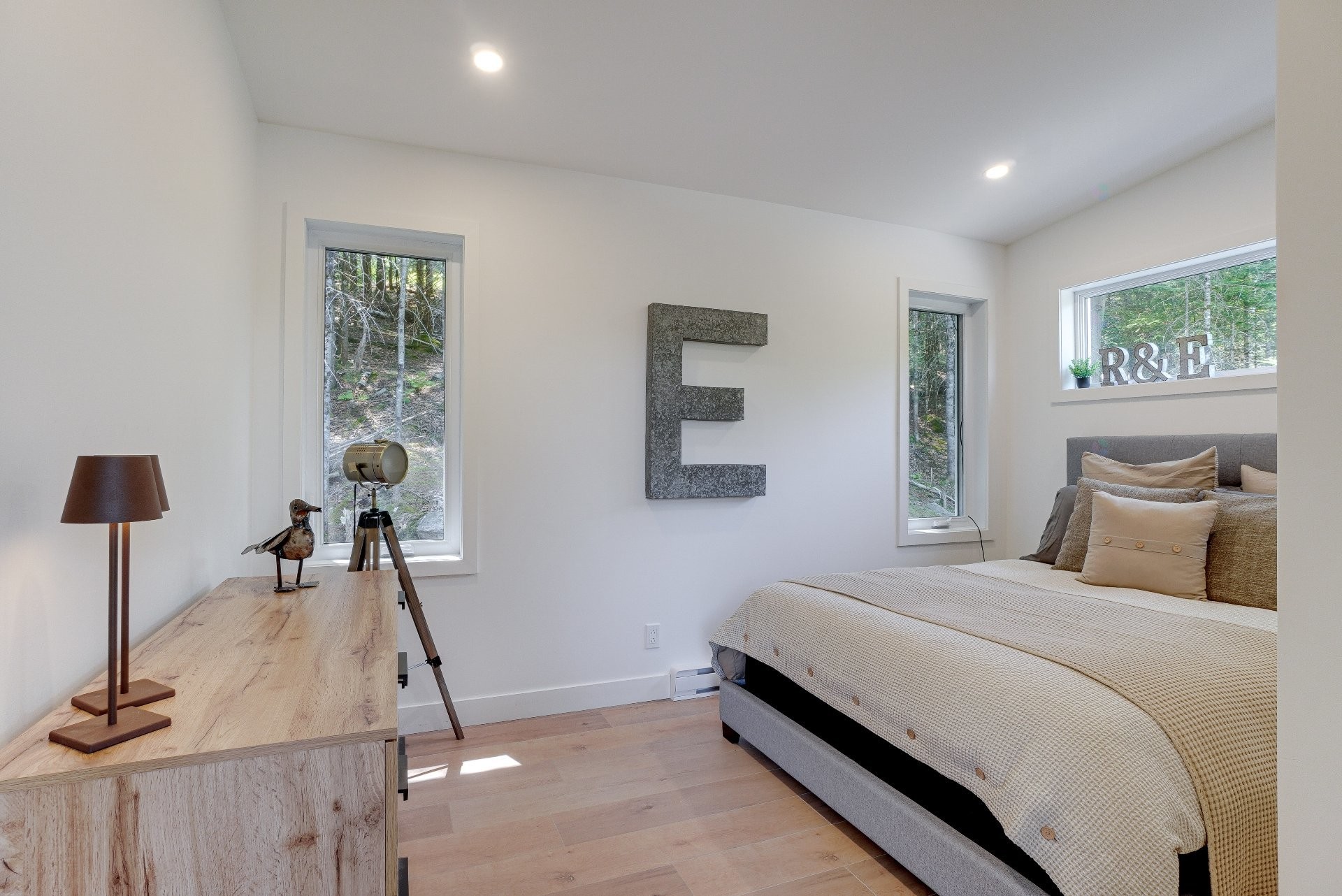 









219


Rue Gérard-Denis

,
Sainte-Marguerite-du-Lac-Masson,




QC
J0T1L0

