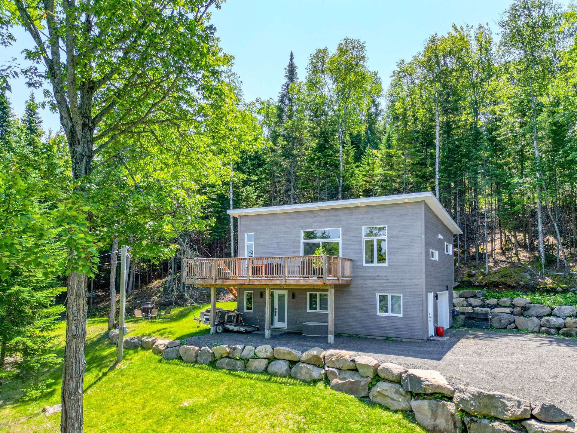 









219


Rue Gérard-Denis

,
Sainte-Marguerite-du-Lac-Masson,




QC
J0T1L0

