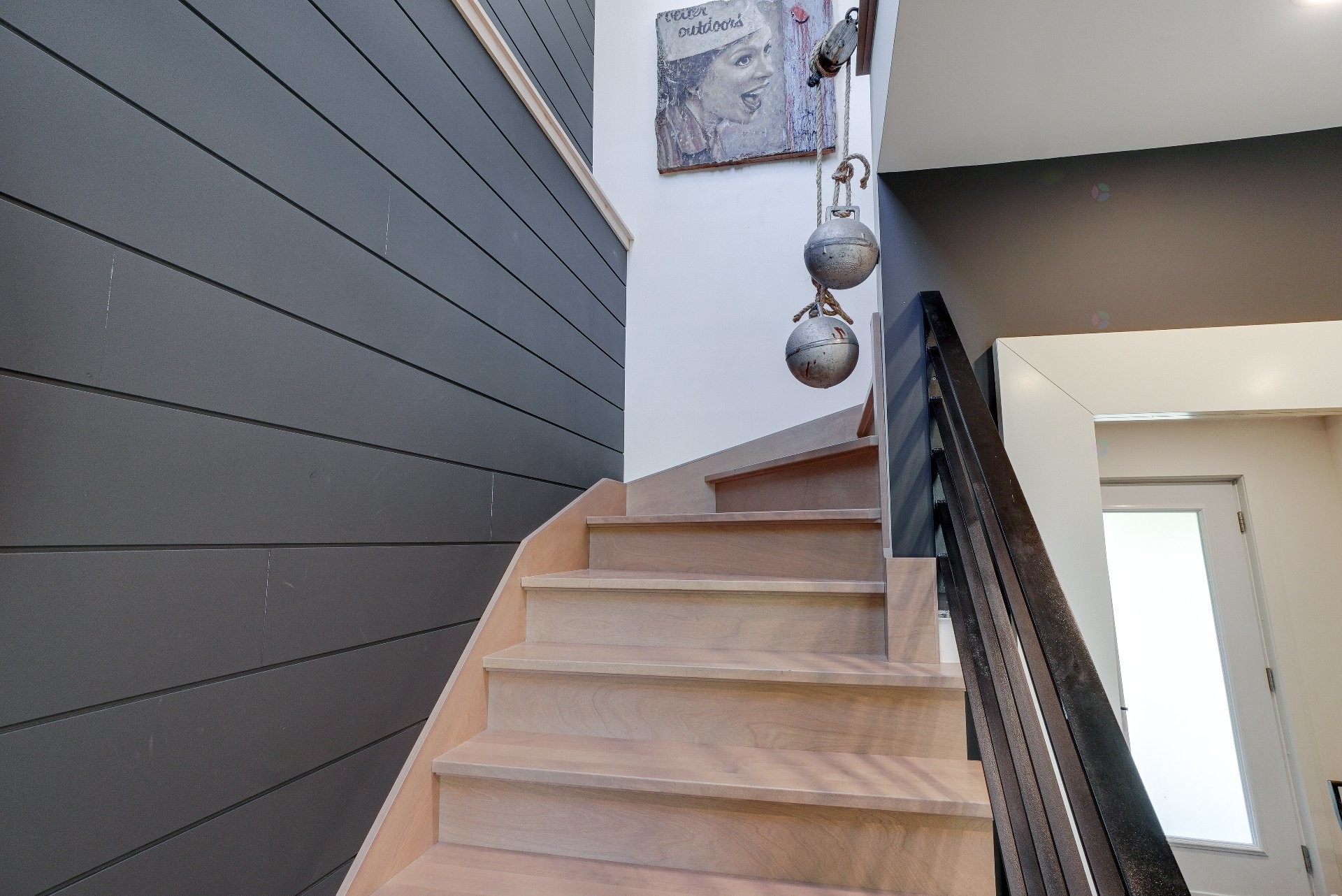 









219


Rue Gérard-Denis

,
Sainte-Marguerite-du-Lac-Masson,




QC
J0T1L0

