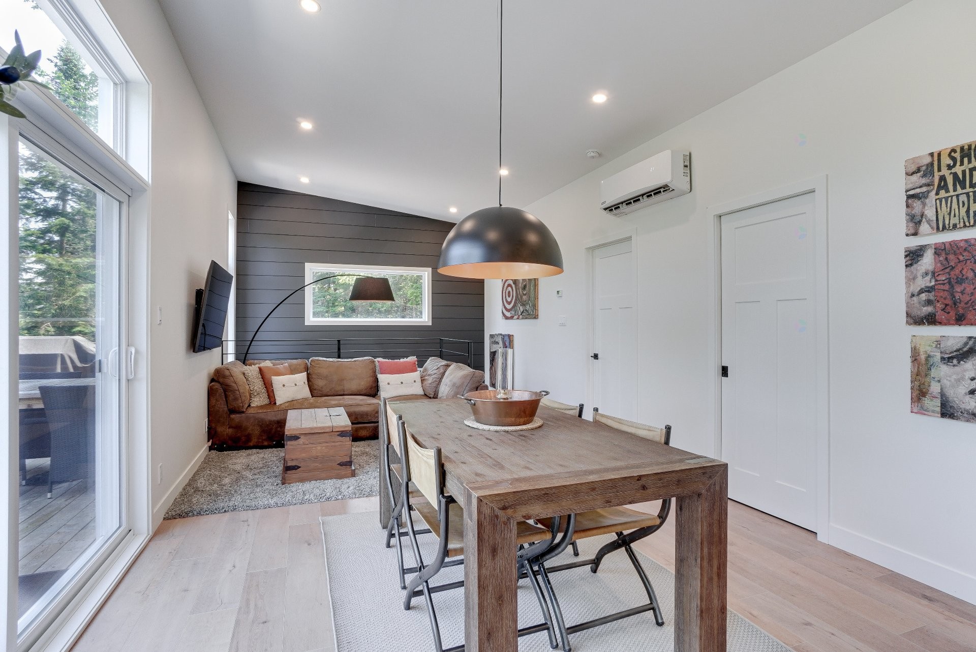 









219


Rue Gérard-Denis

,
Sainte-Marguerite-du-Lac-Masson,




QC
J0T1L0

